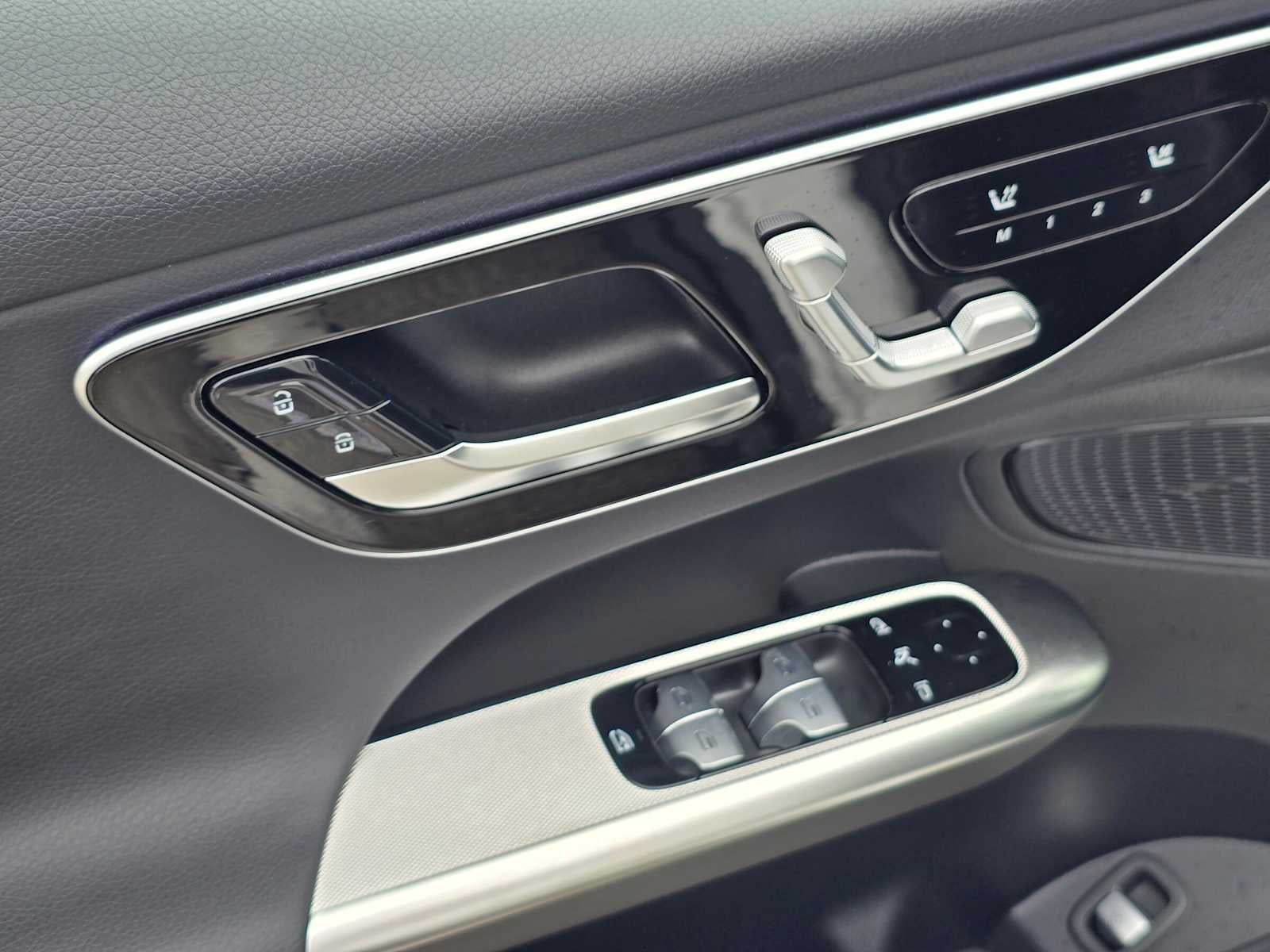 2027 Mercedes-Benz GLC 300 SUV