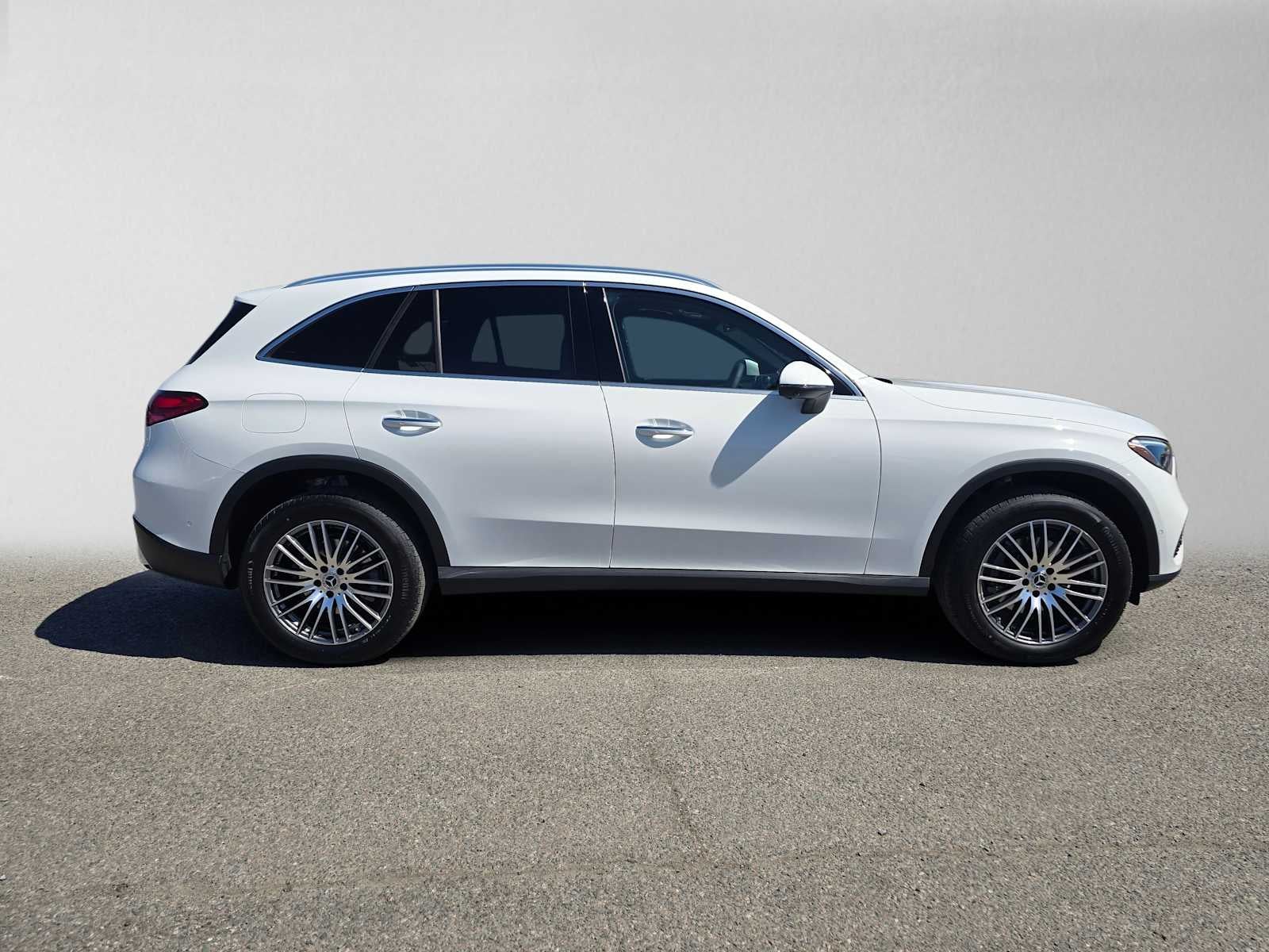 2027 Mercedes-Benz GLC 300 SUV