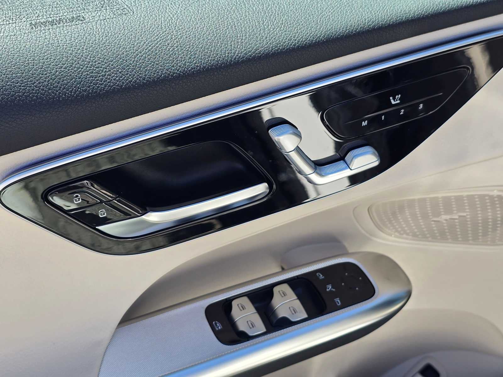 2026 Mercedes-Benz GLC 300 SUV