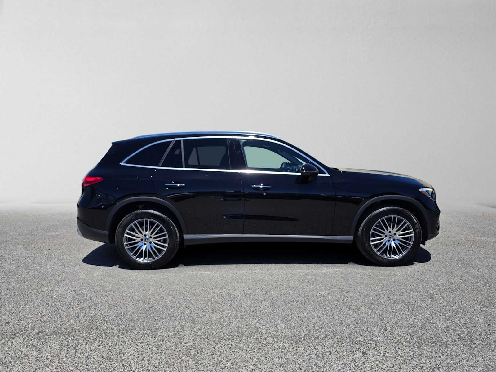 2026 Mercedes-Benz GLC 300 SUV