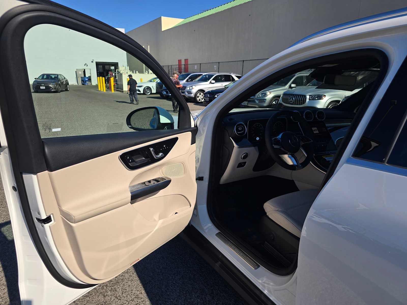 2026 Mercedes-Benz GLC 300 SUV