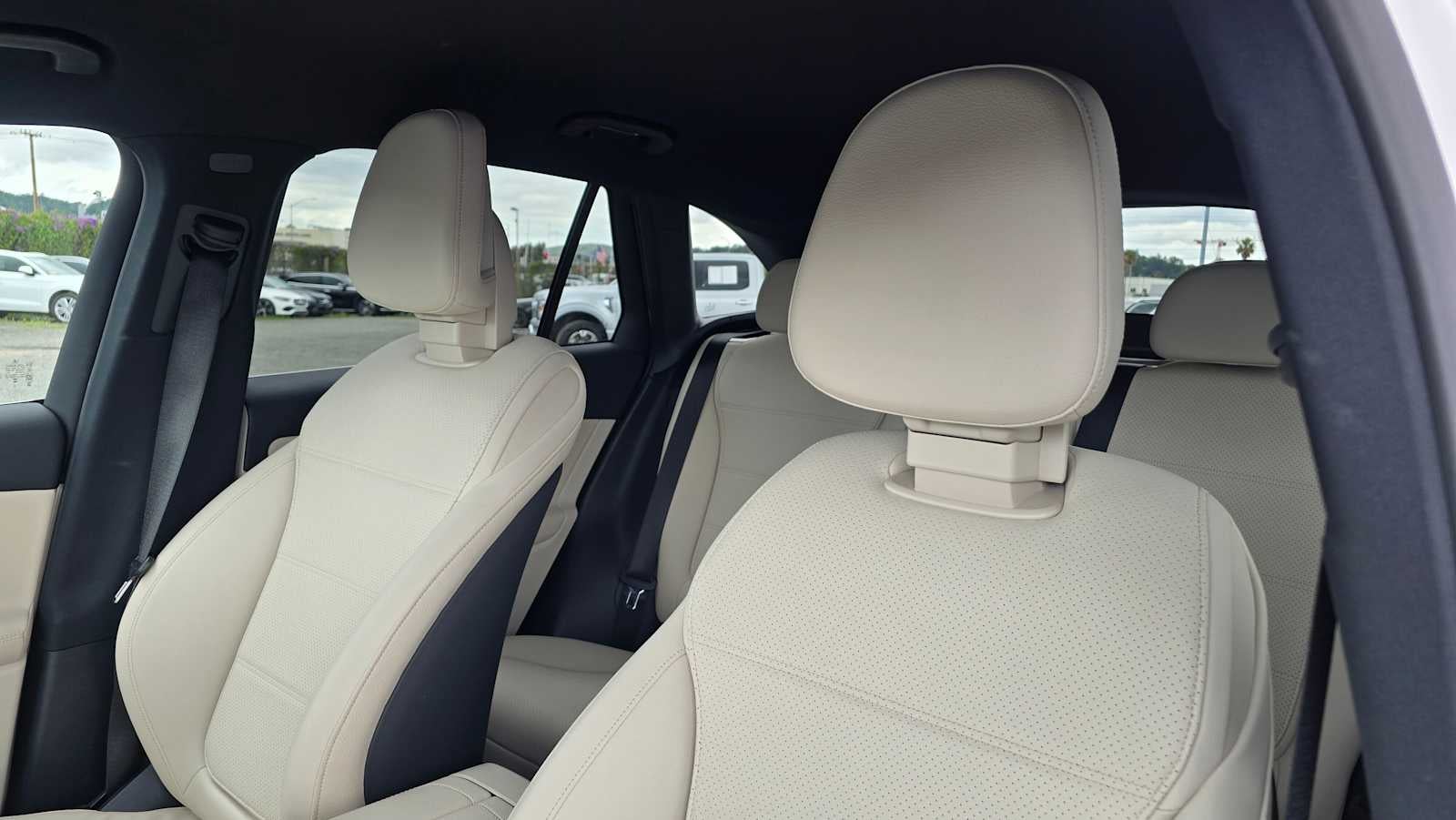 2026 Mercedes-Benz GLC 300 SUV