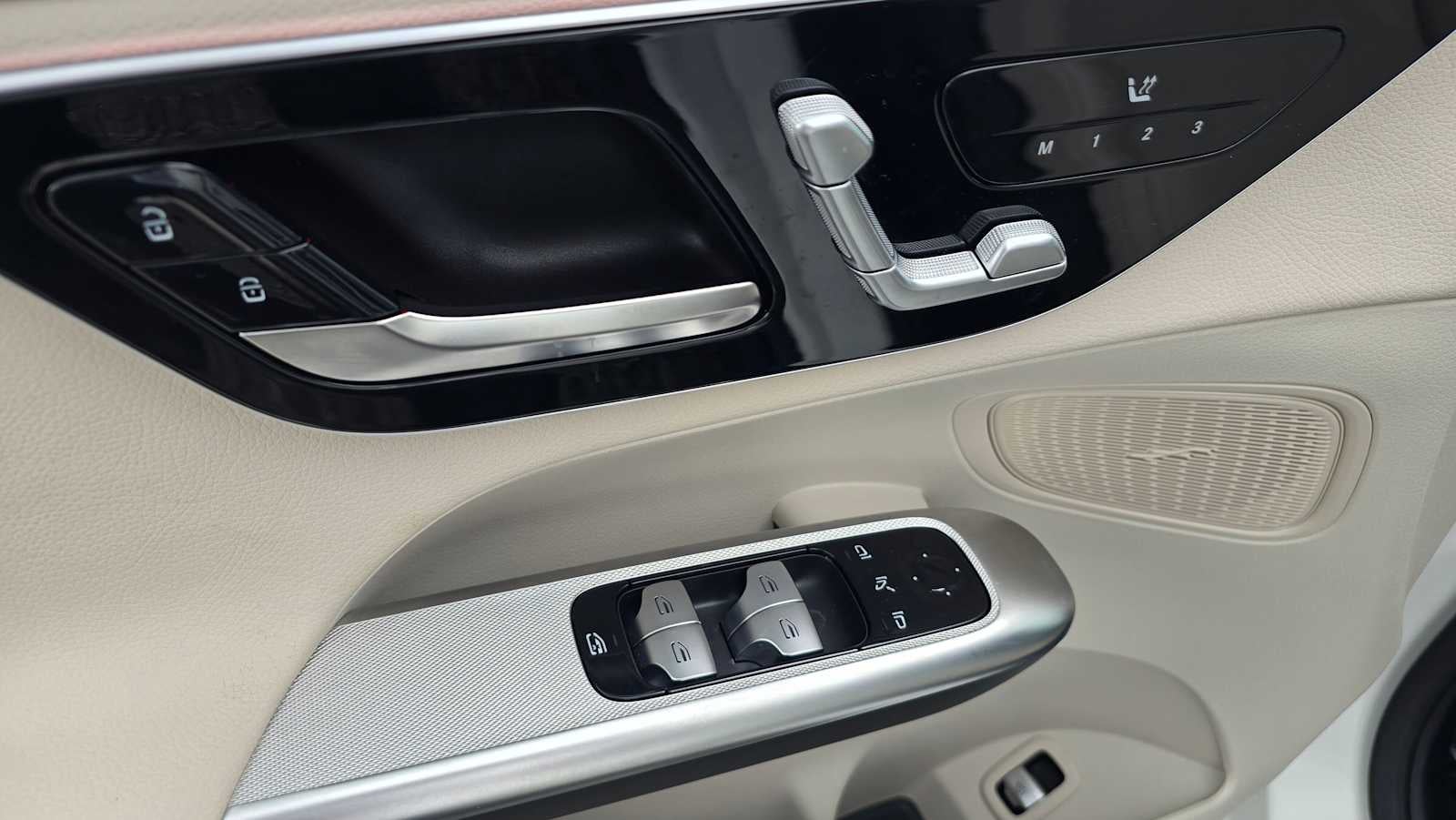 2026 Mercedes-Benz GLC 300 SUV