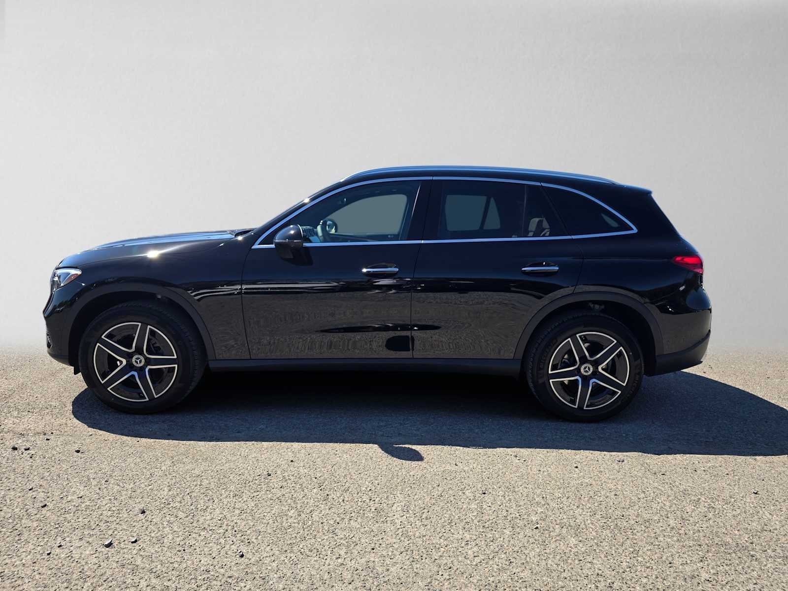 2027 Mercedes-Benz GLC 300 SUV