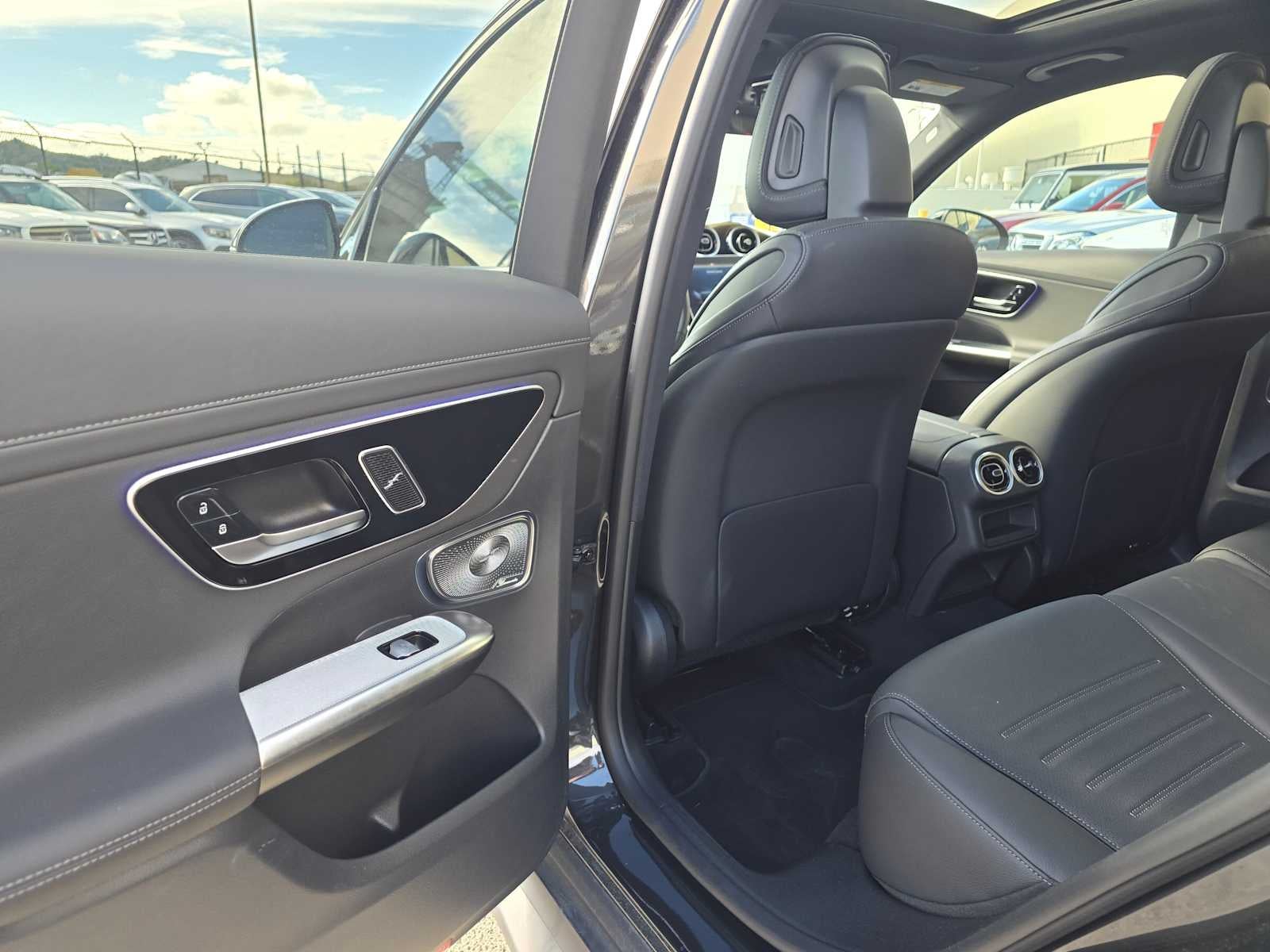 2024 Mercedes-Benz GLC 300 GLC 300