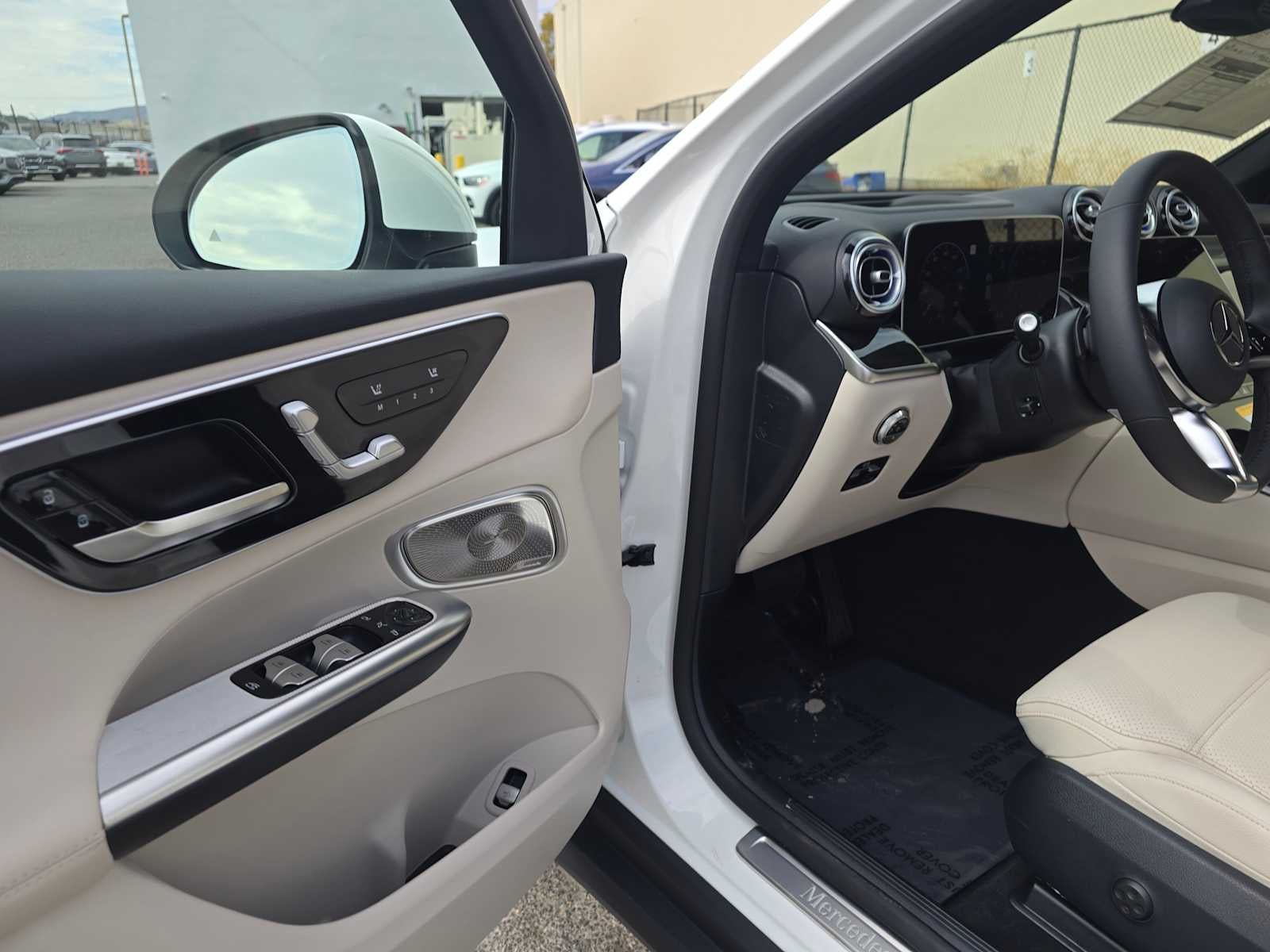 2026 Mercedes-Benz GLC 300 GLC 300