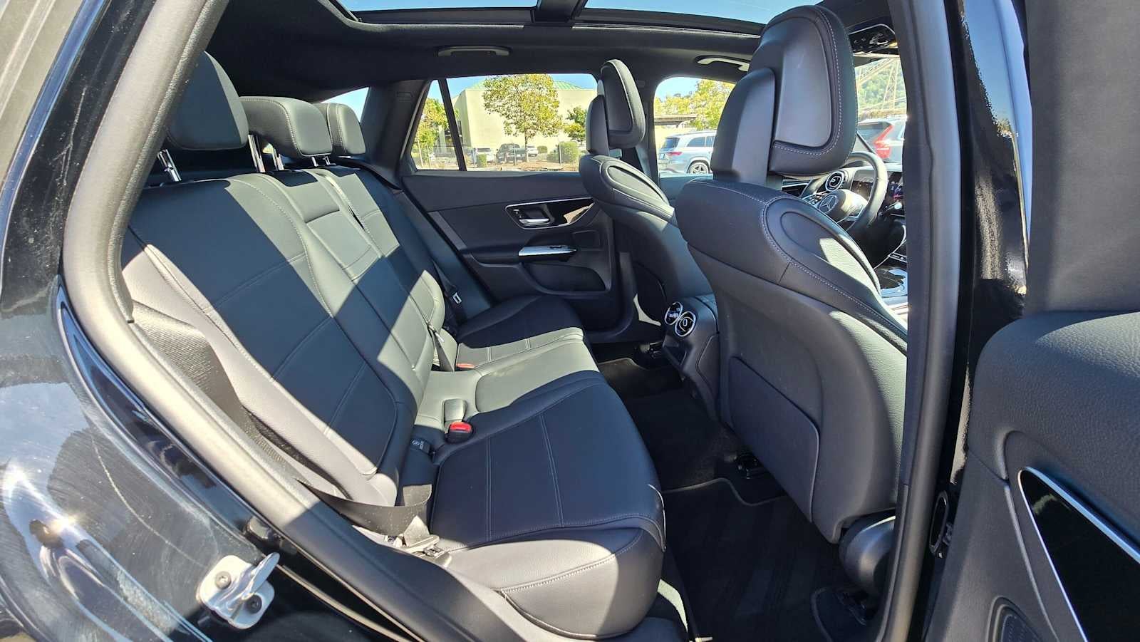 2025 Mercedes-Benz GLC 300 4MATIC® SUV