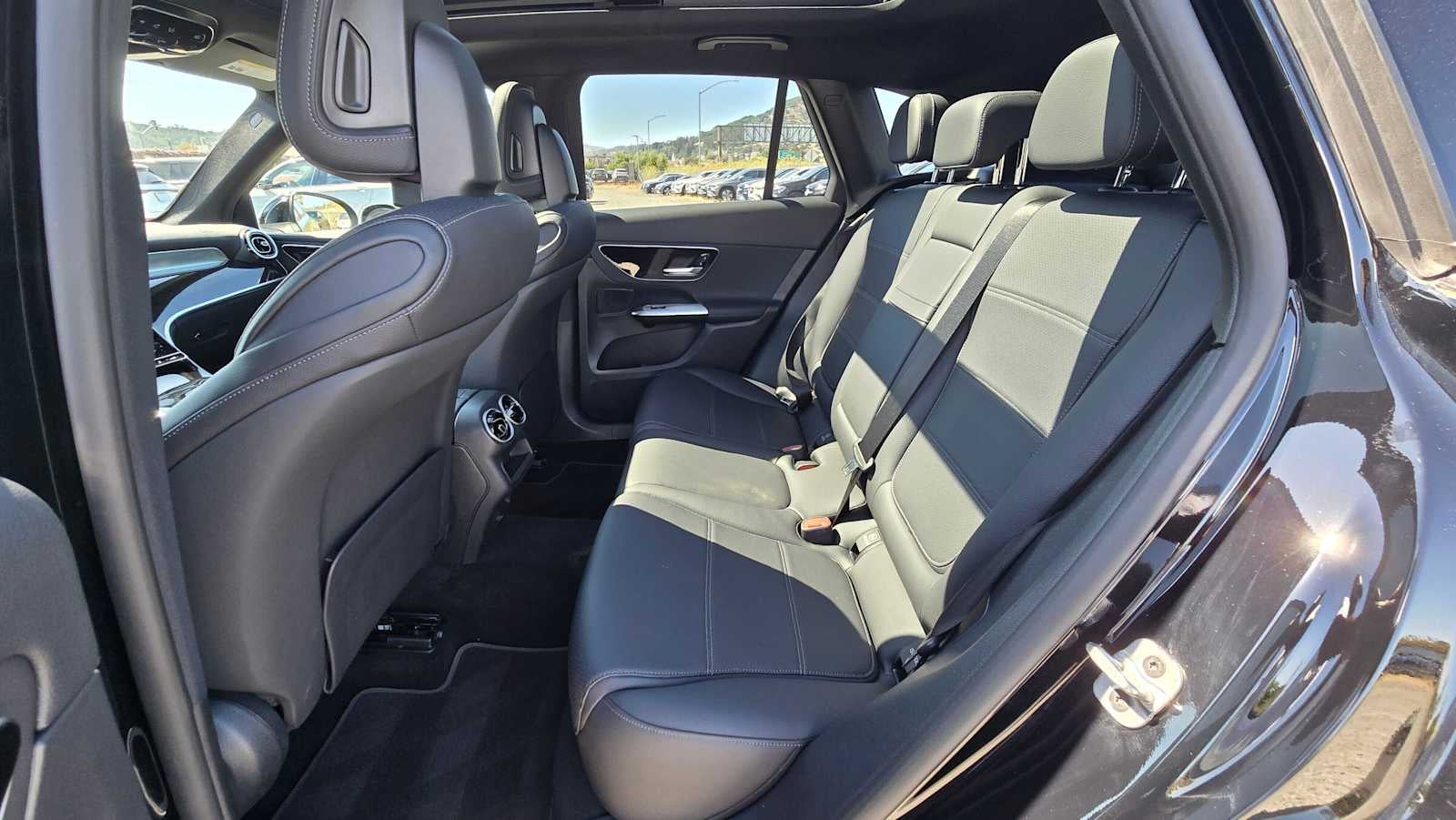 2025 Mercedes-Benz GLC 300 4MATIC® SUV