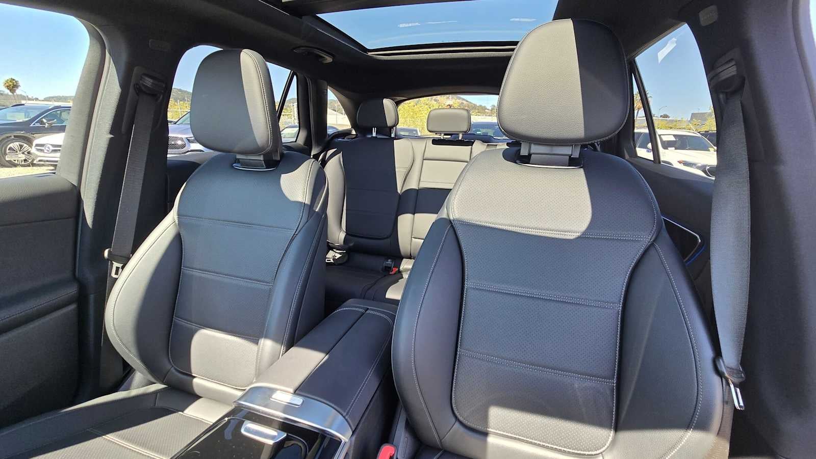 2025 Mercedes-Benz GLC 300 4MATIC® SUV