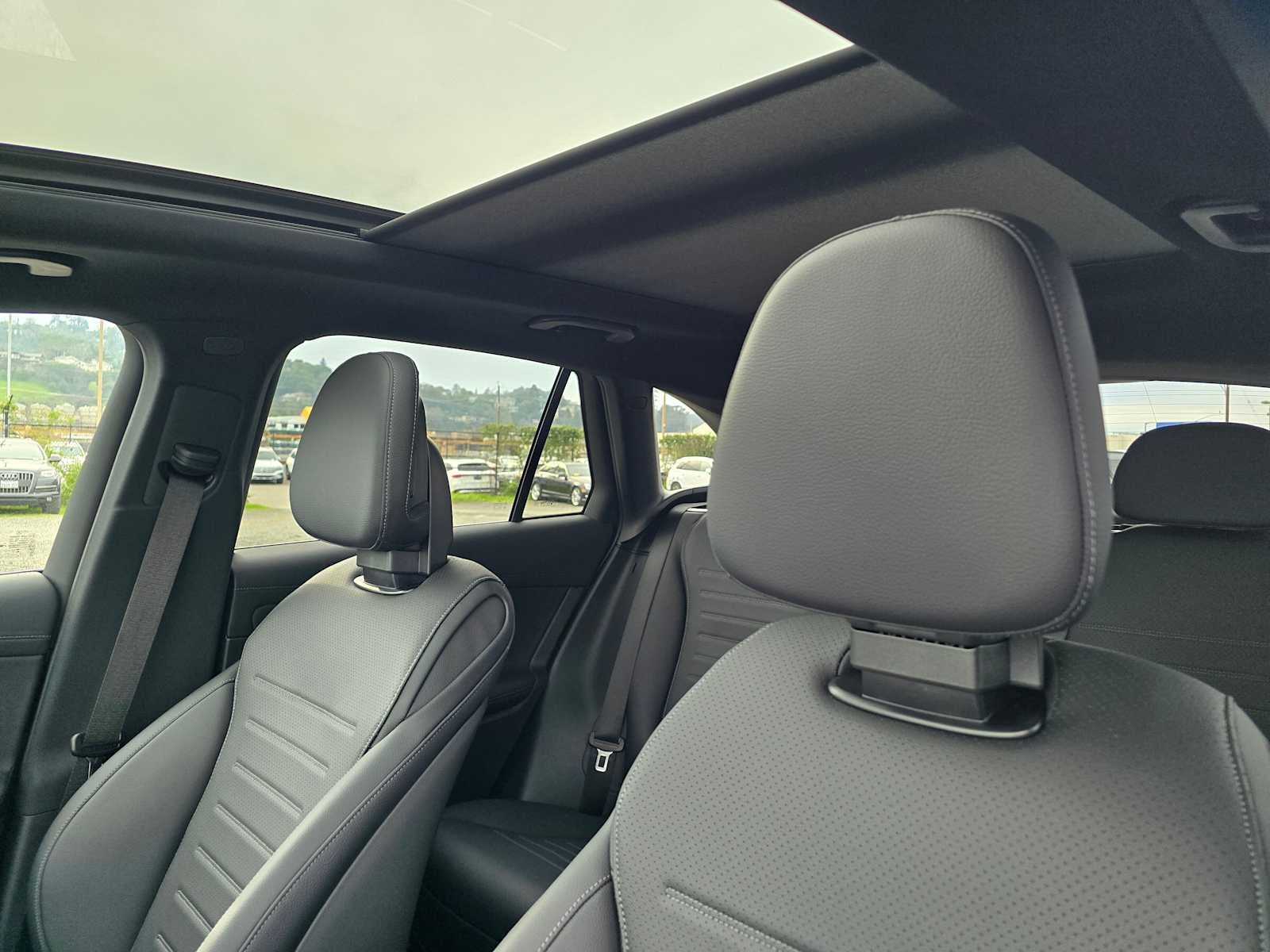 2026 Mercedes-Benz GLC 300 GLC 300