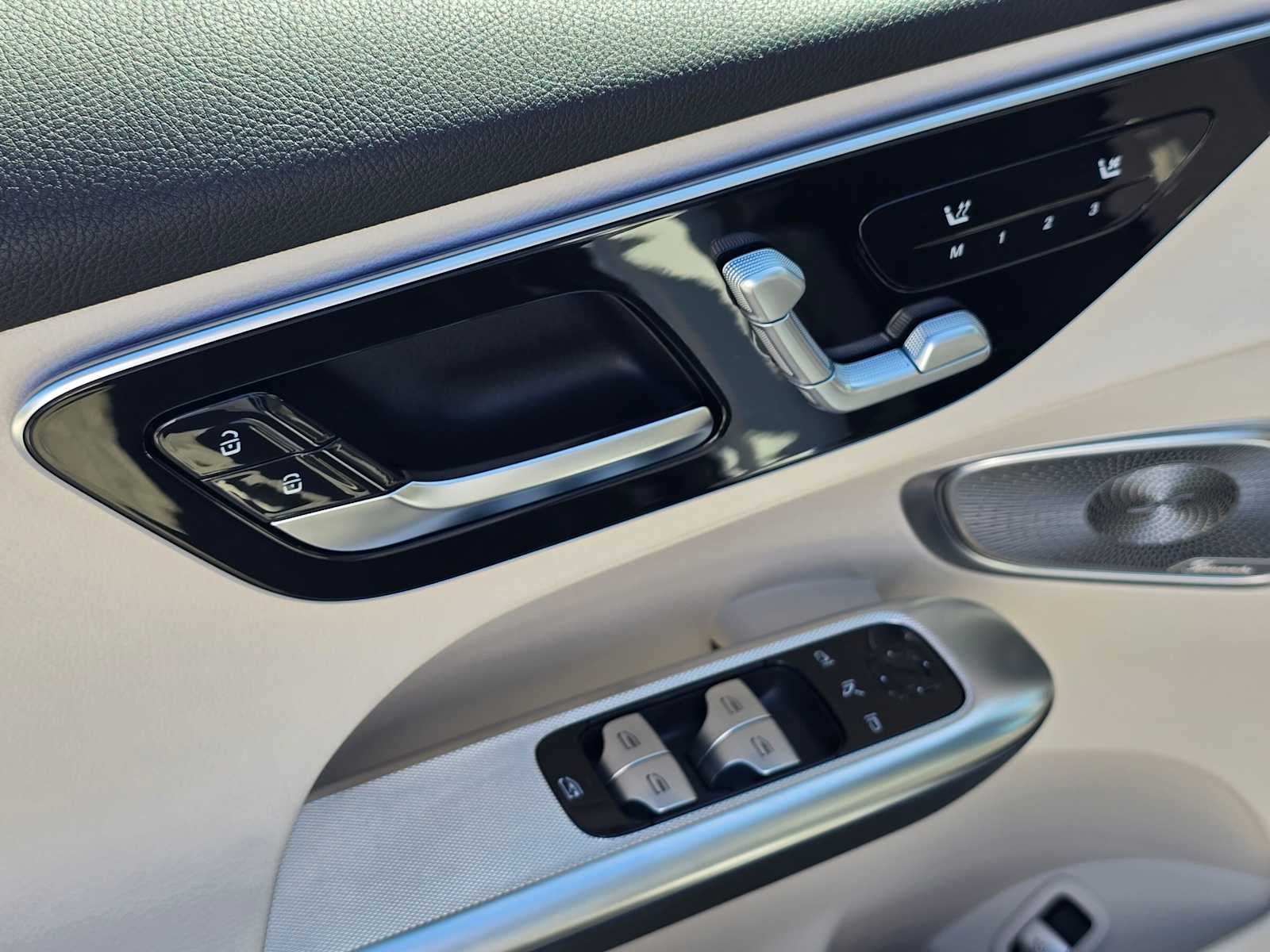 2027 Mercedes-Benz GLC 300 4MATIC® SUV