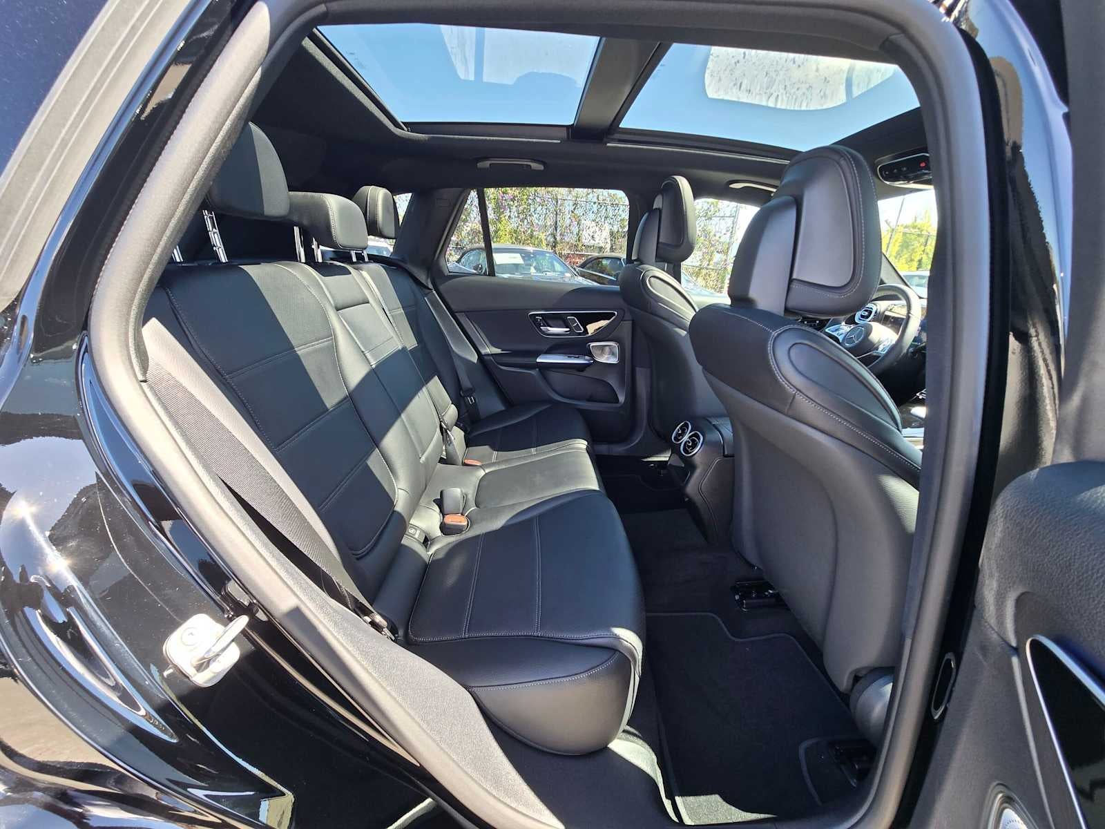 2027 Mercedes-Benz GLC 350e 4MATIC® SUV