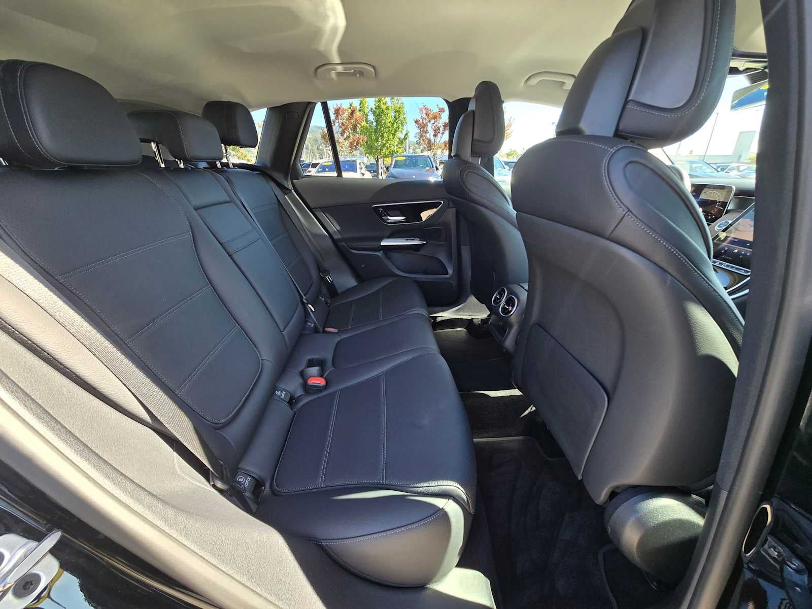2025 Mercedes-Benz GLC 350e 4MATIC® SUV