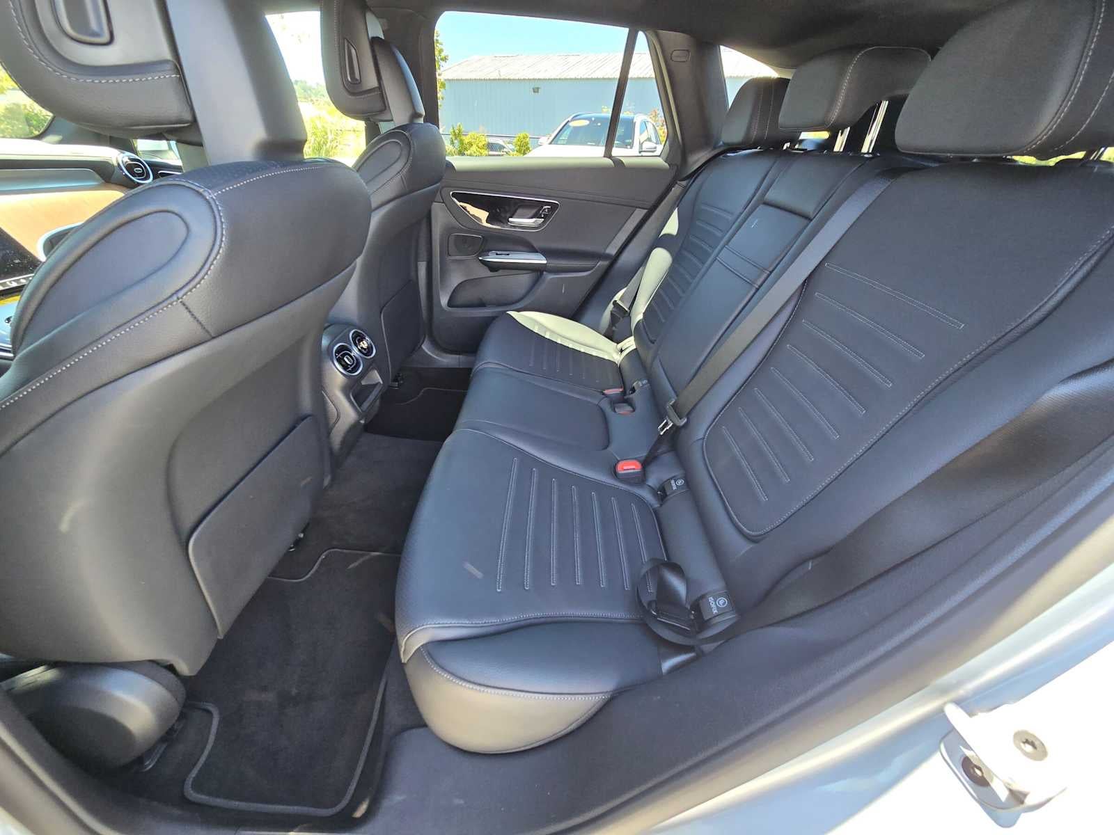 2025 Mercedes-Benz GLC 350e 4MATIC® SUV