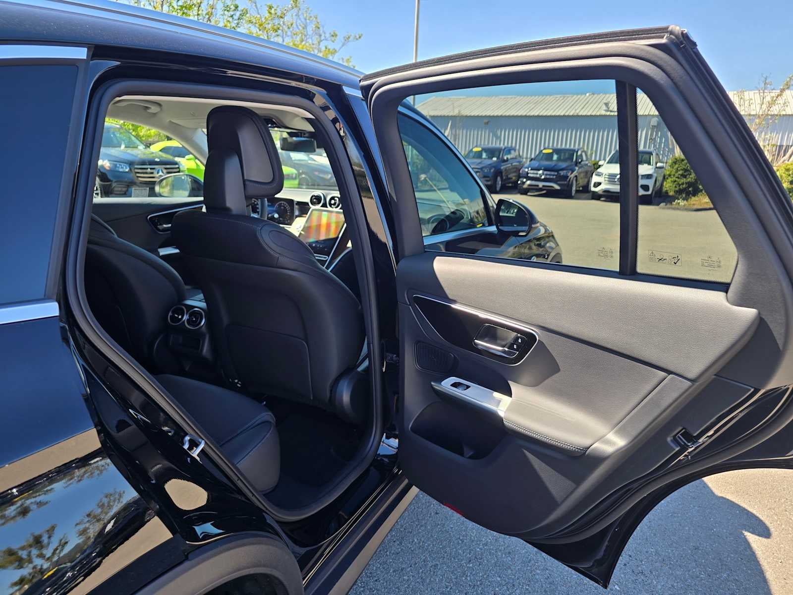 2025 Mercedes-Benz GLC 350e 4MATIC® SUV