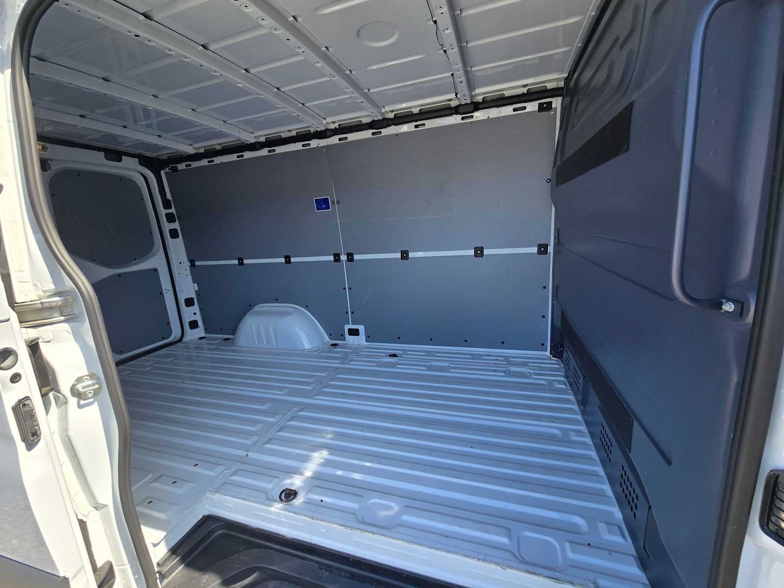 2025 Mercedes-Benz Sprinter Cargo Van 2500 Standard Roof I4 Diesel 144 RWD