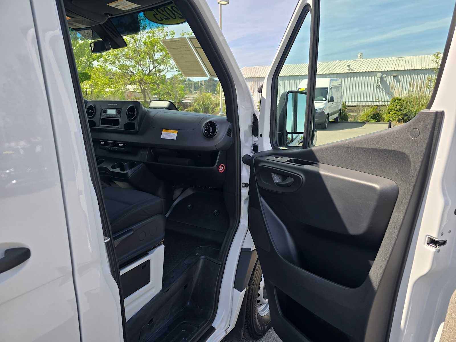 2025 Mercedes-Benz Sprinter Cargo Van 2500 Standard Roof I4 Diesel 144 RWD