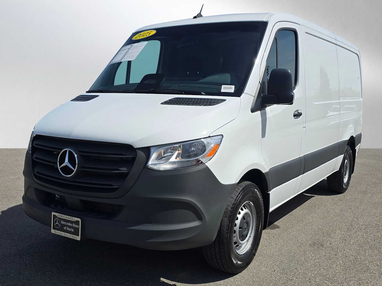 2025 Mercedes-Benz Sprinter Cargo Van 2500 Standard Roof I4 Diesel 144 RWD