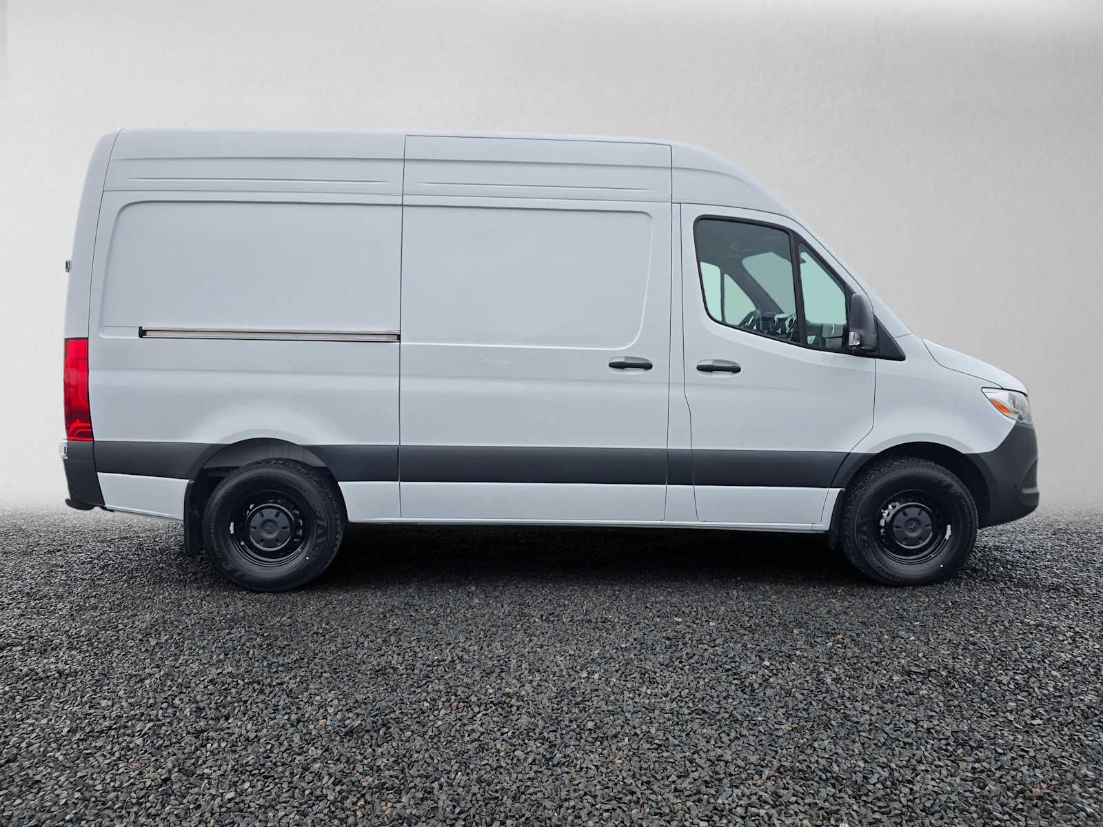 2026 Mercedes-Benz Sprinter 2500 Standard Roof I4 Diesel 144 RWD