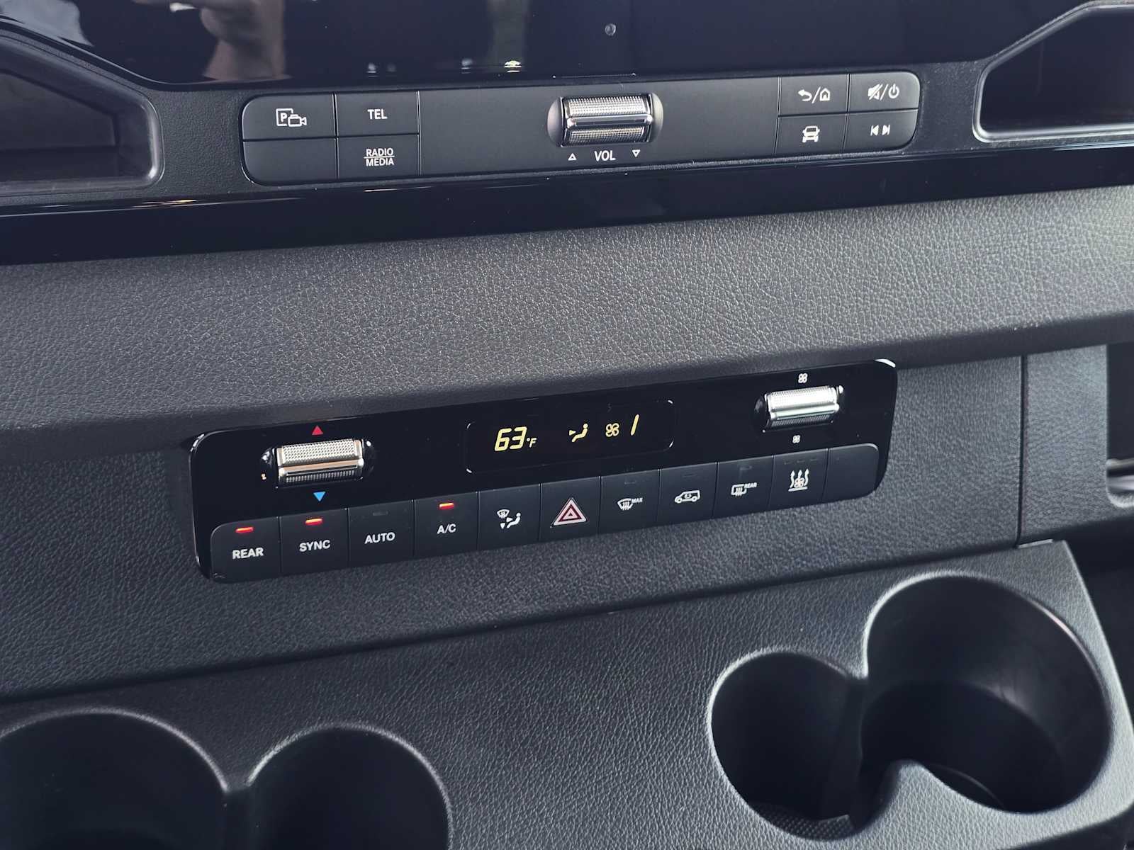 2025 Mercedes-Benz Sprinter Passenger Van 2500 Standard Roof I4 Diesel 144 RWD