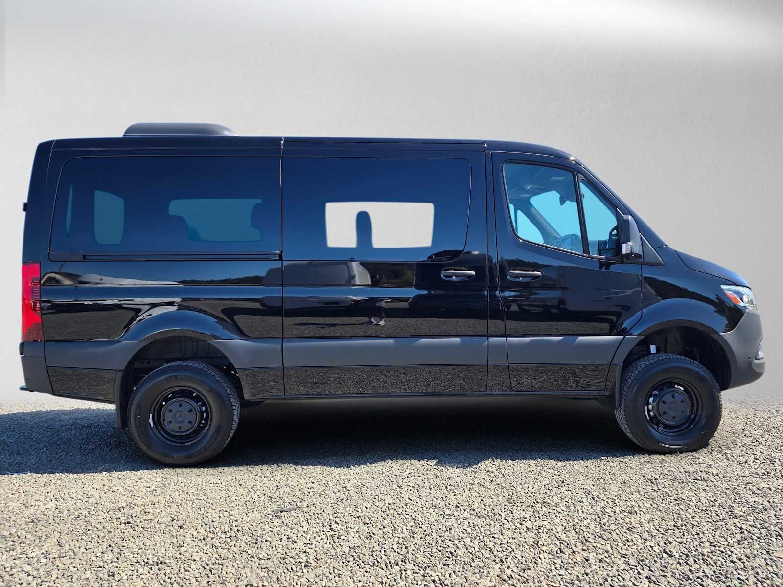 2026 Mercedes-Benz Sprinter Passenger Van 2500 Standard Roof I4 Diesel HO 144 AWD