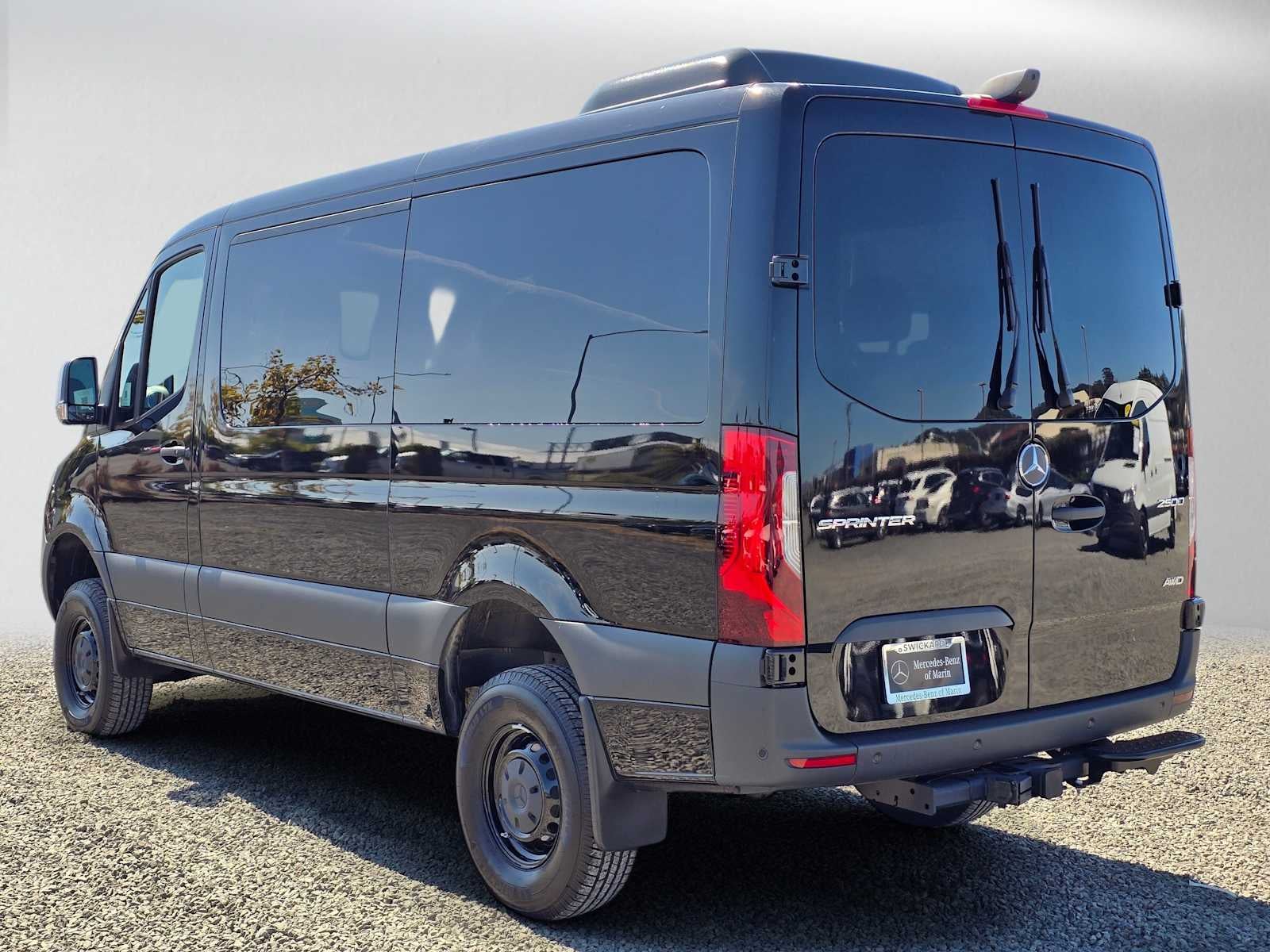 2026 Mercedes-Benz Sprinter Passenger Van 2500 Standard Roof I4 Diesel HO 144 AWD