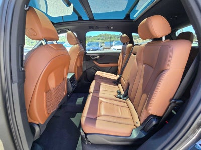 2020 Audi Q7 Premium