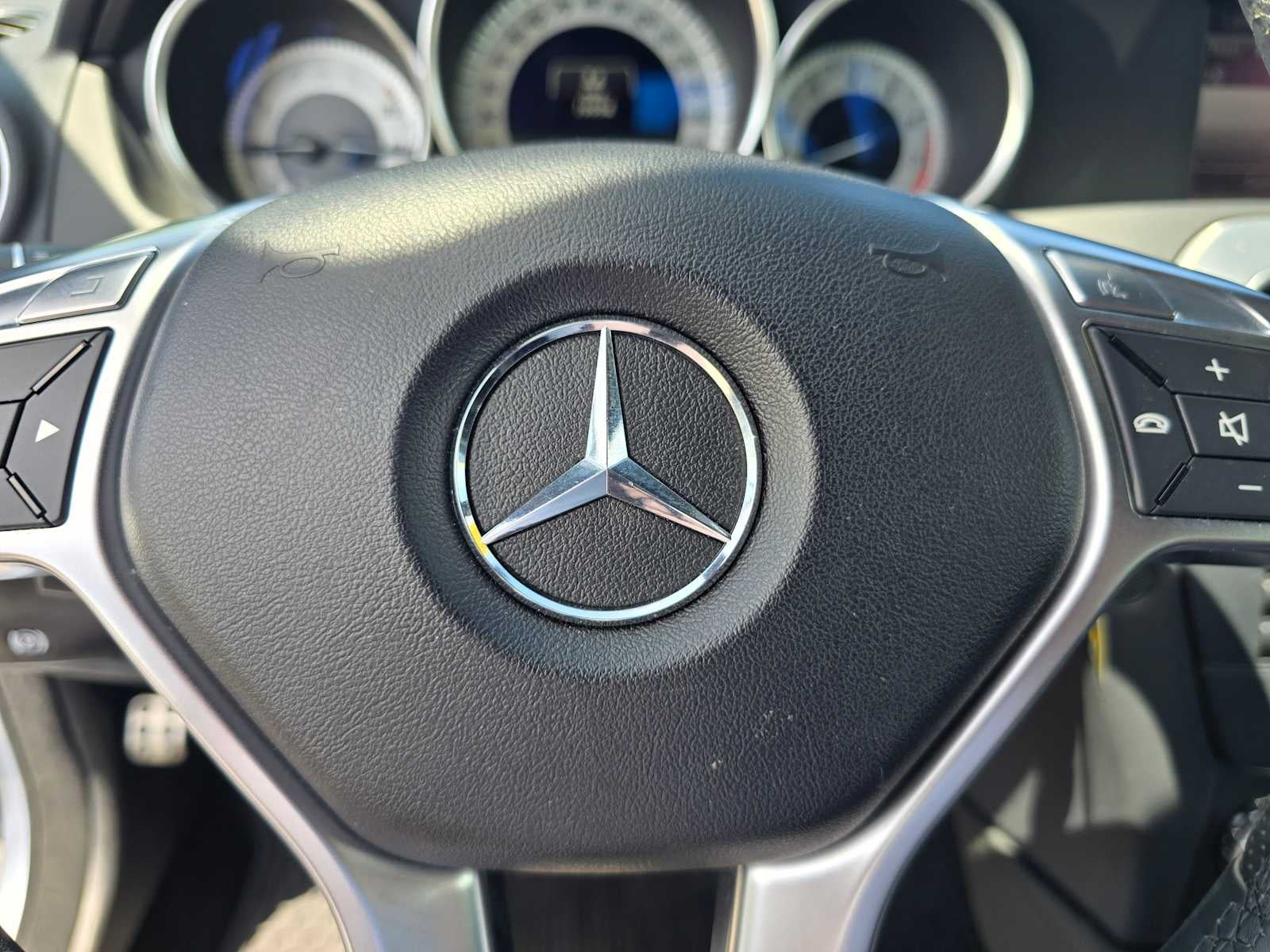 2013 Mercedes-Benz C 250 4dr Sdn RWD