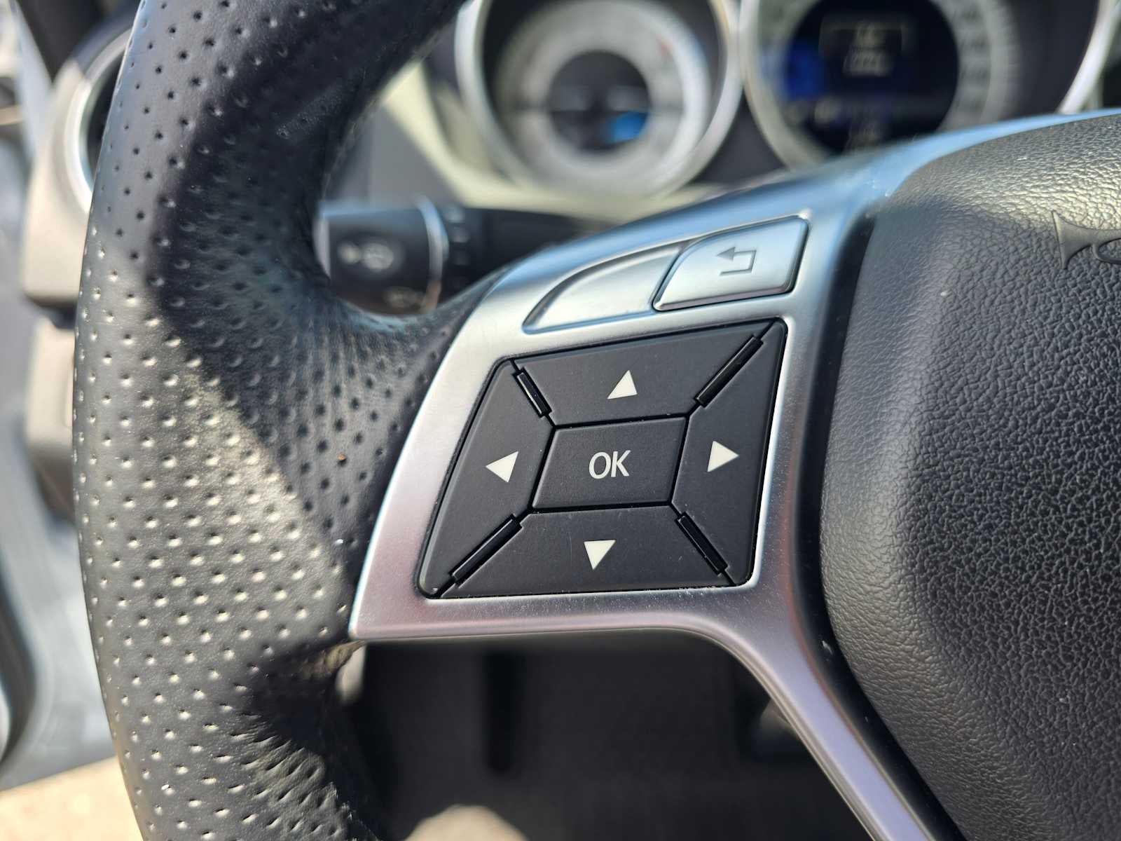 2013 Mercedes-Benz C 250 4dr Sdn RWD