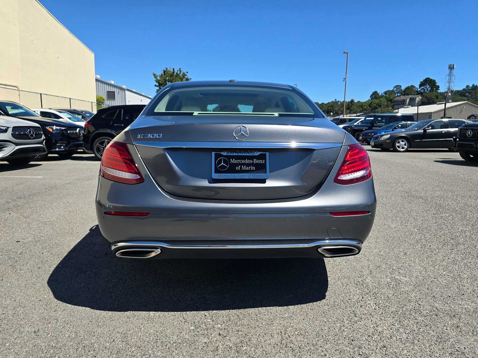 2017 Mercedes-Benz E 300 RWD Sedan