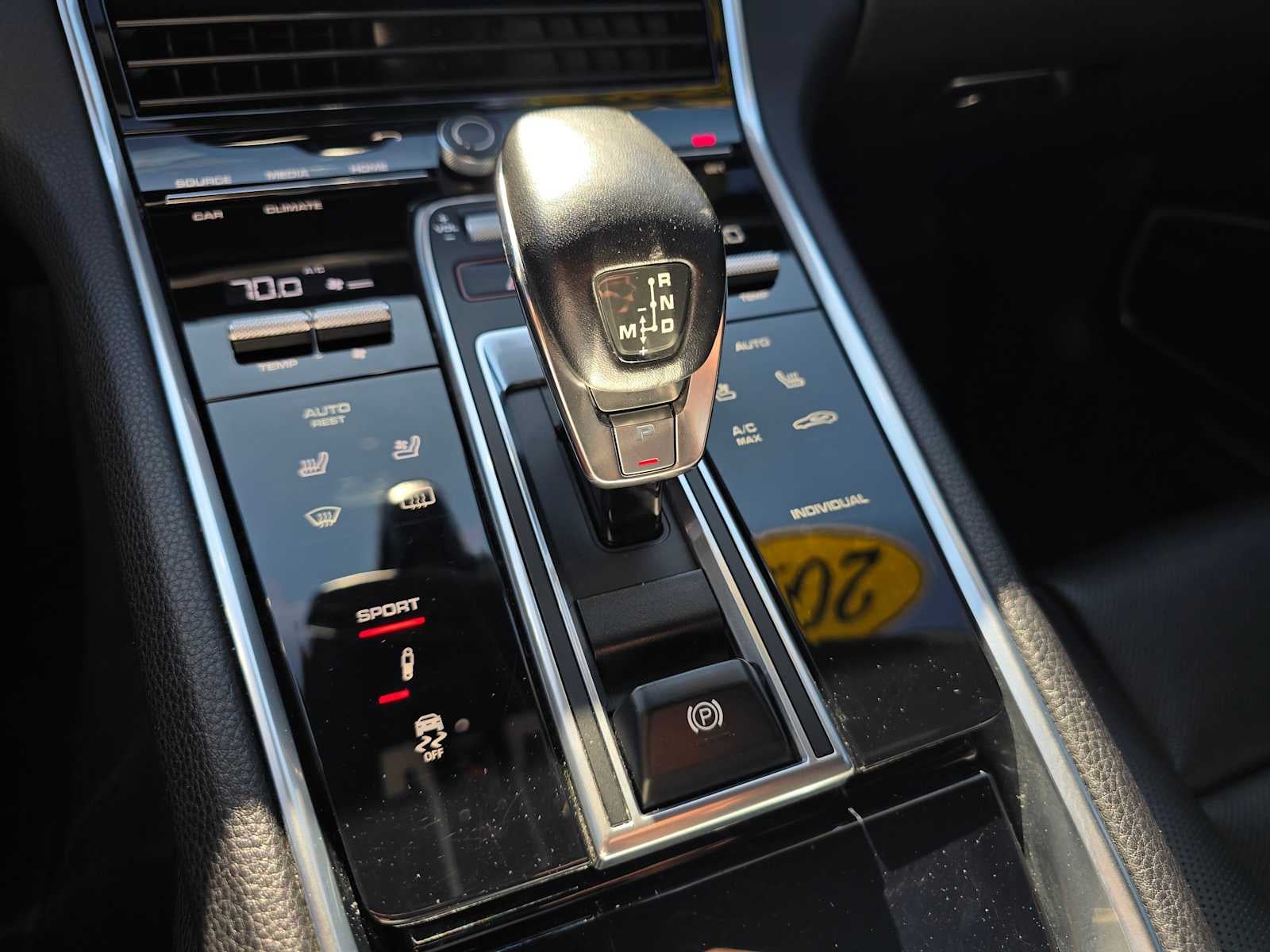 2018 Porsche Panamera RWD