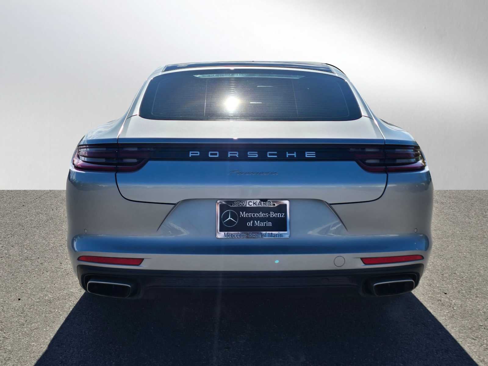 2018 Porsche Panamera RWD
