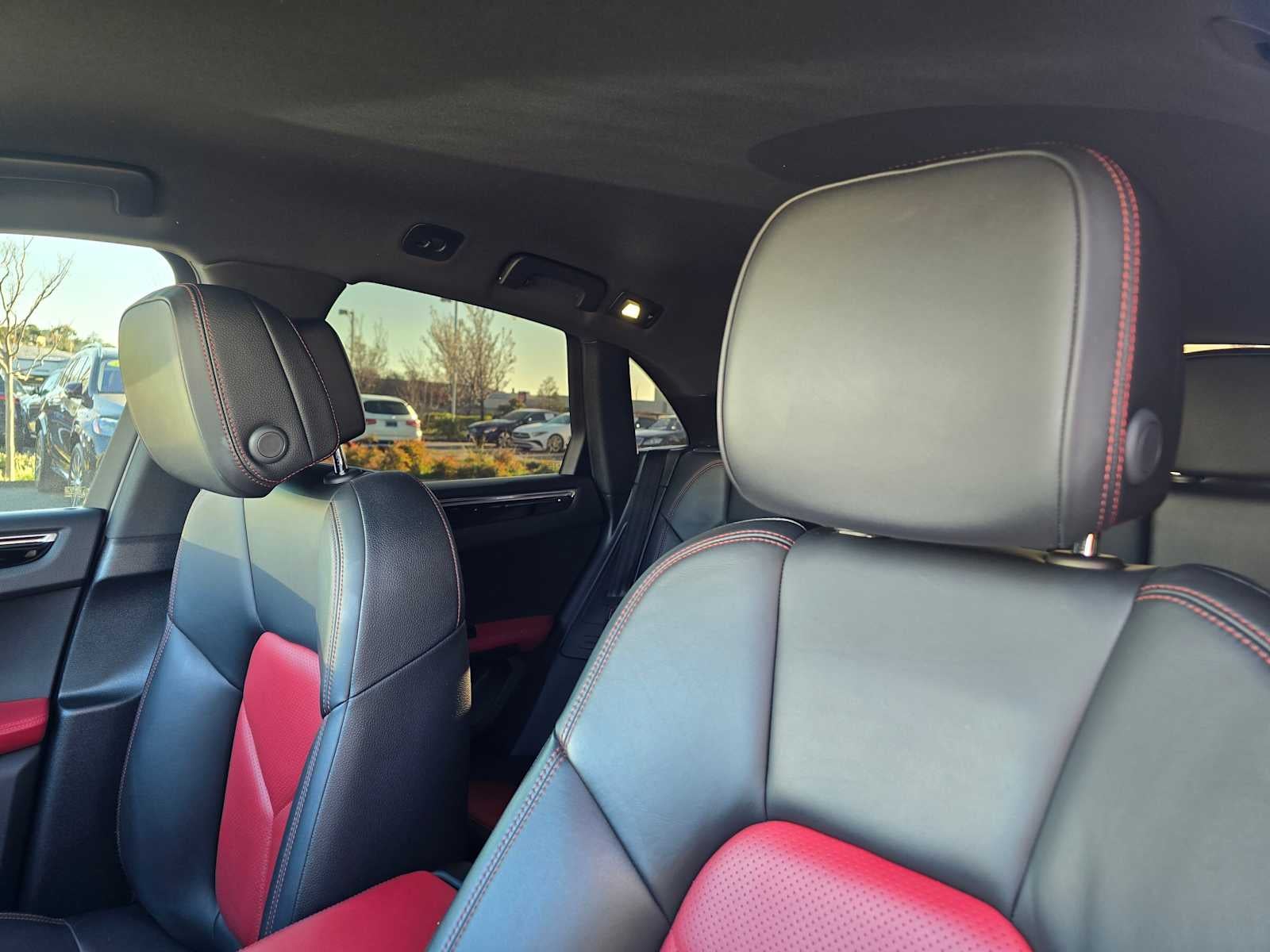 2020 Porsche Macan AWD