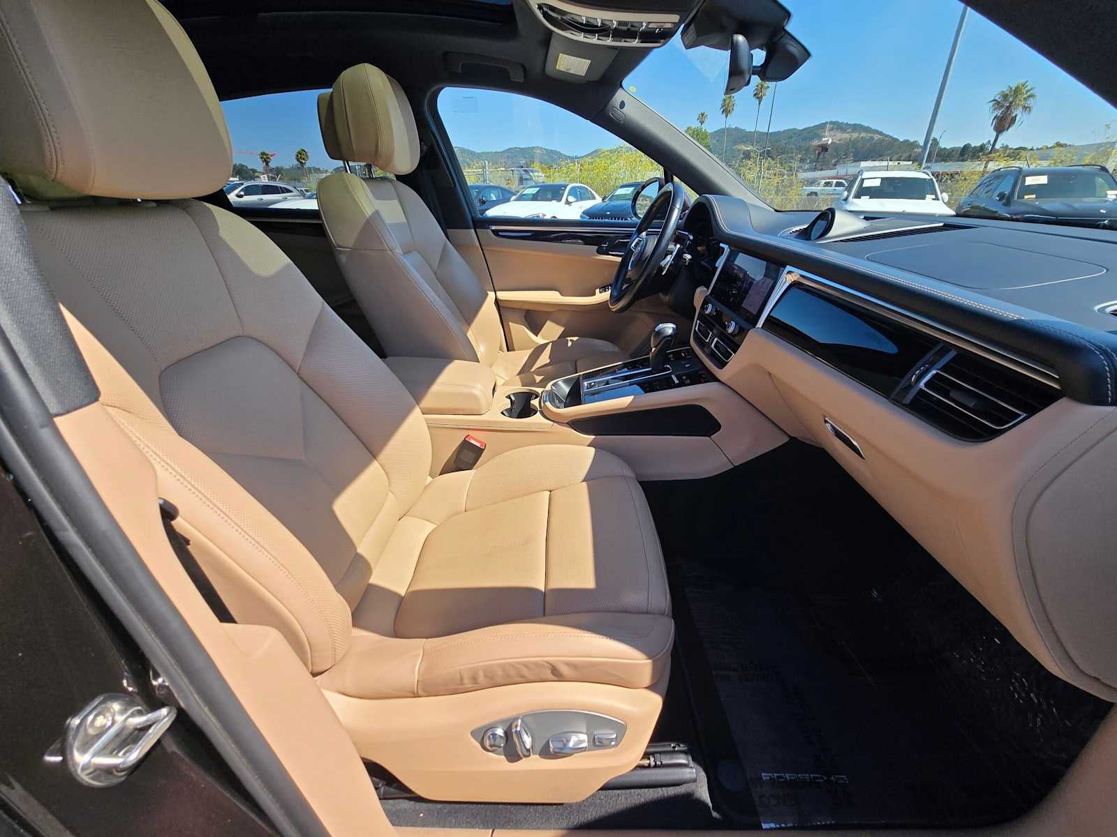 2022 Porsche Macan S