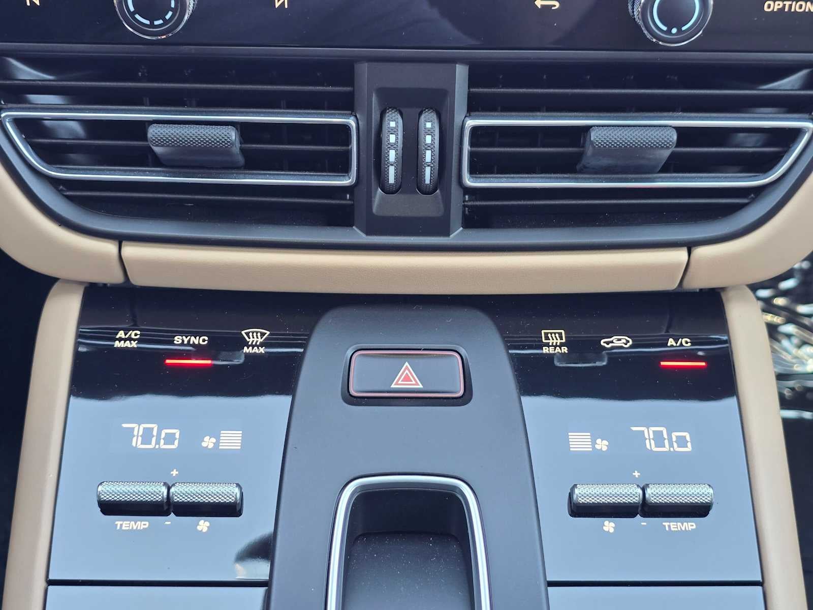 2022 Porsche Macan S