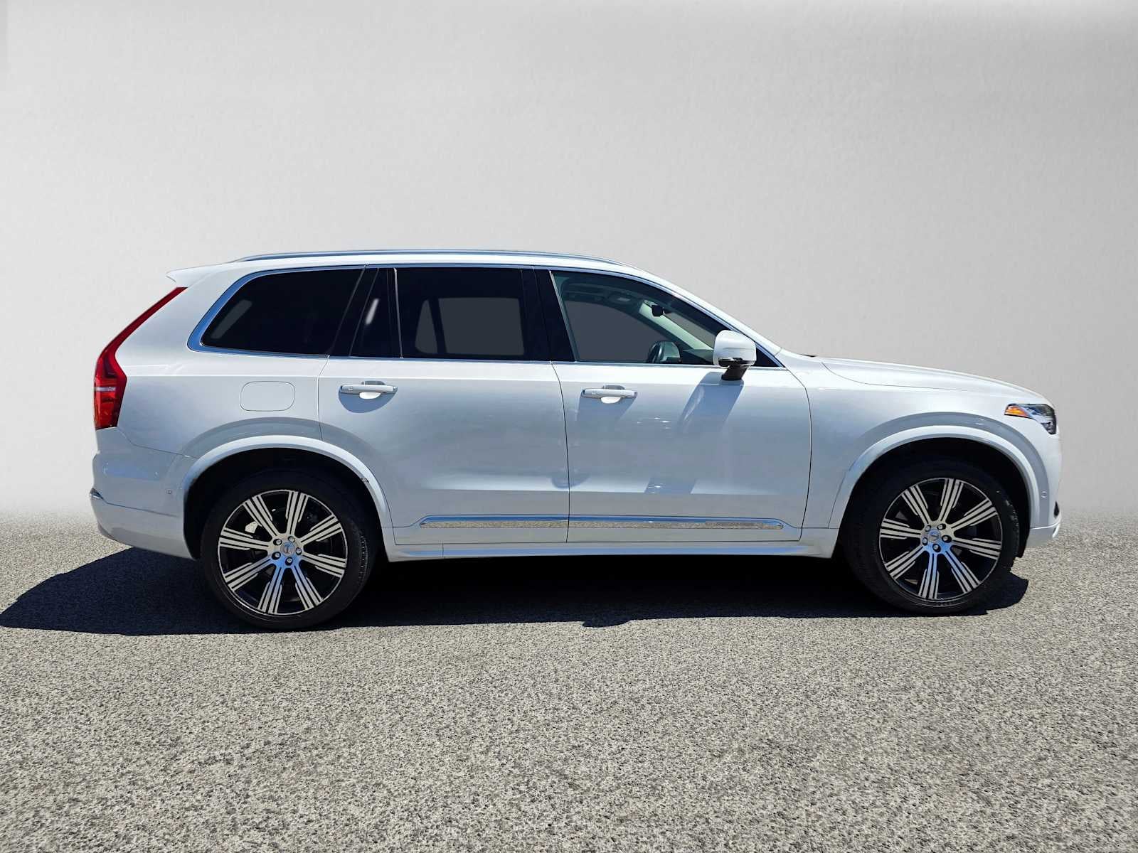 2022 Volvo XC90 Recharge Plug-In Hybrid Inscription