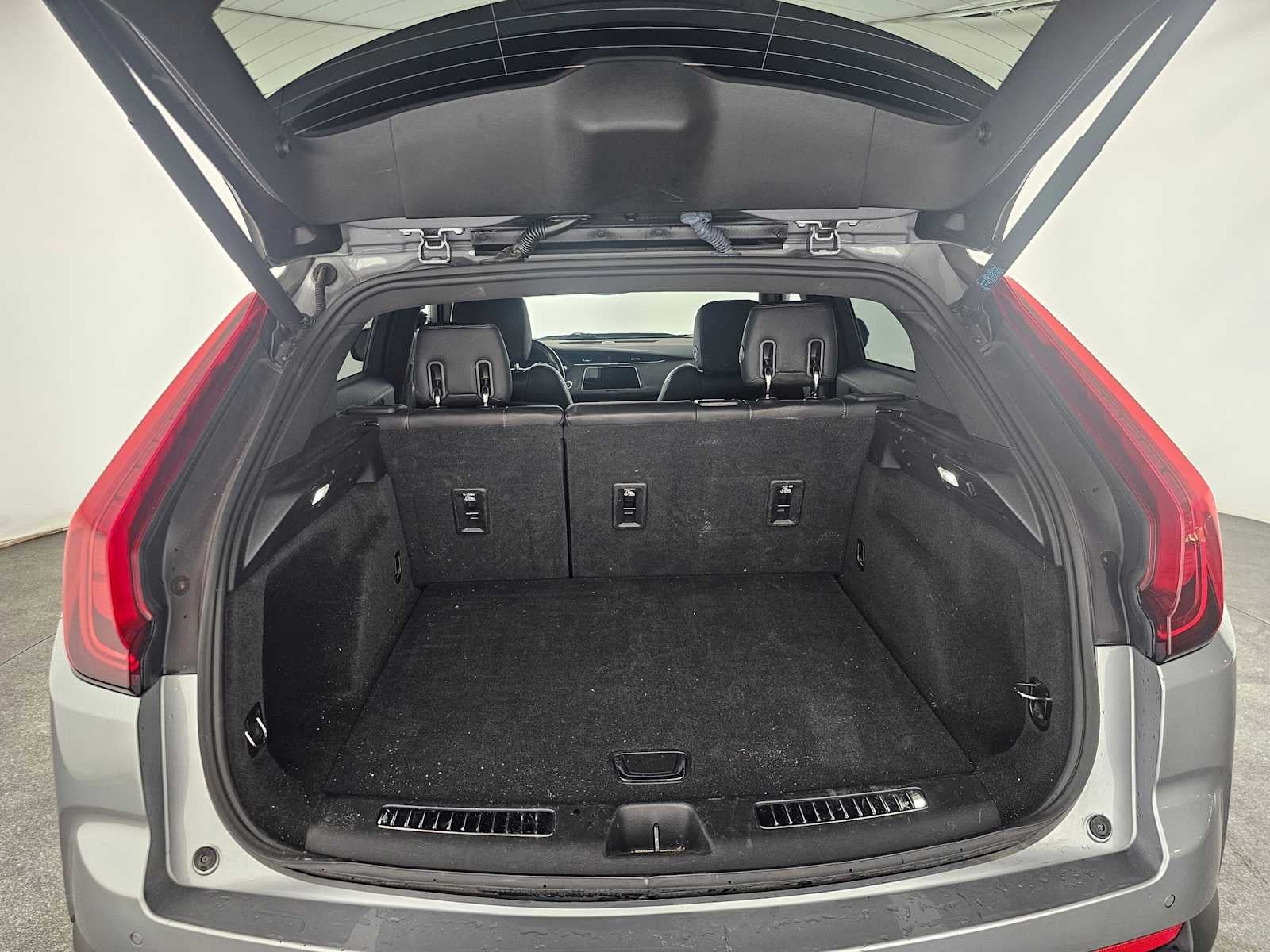 2023 Cadillac XT4 FWD Premium Luxury