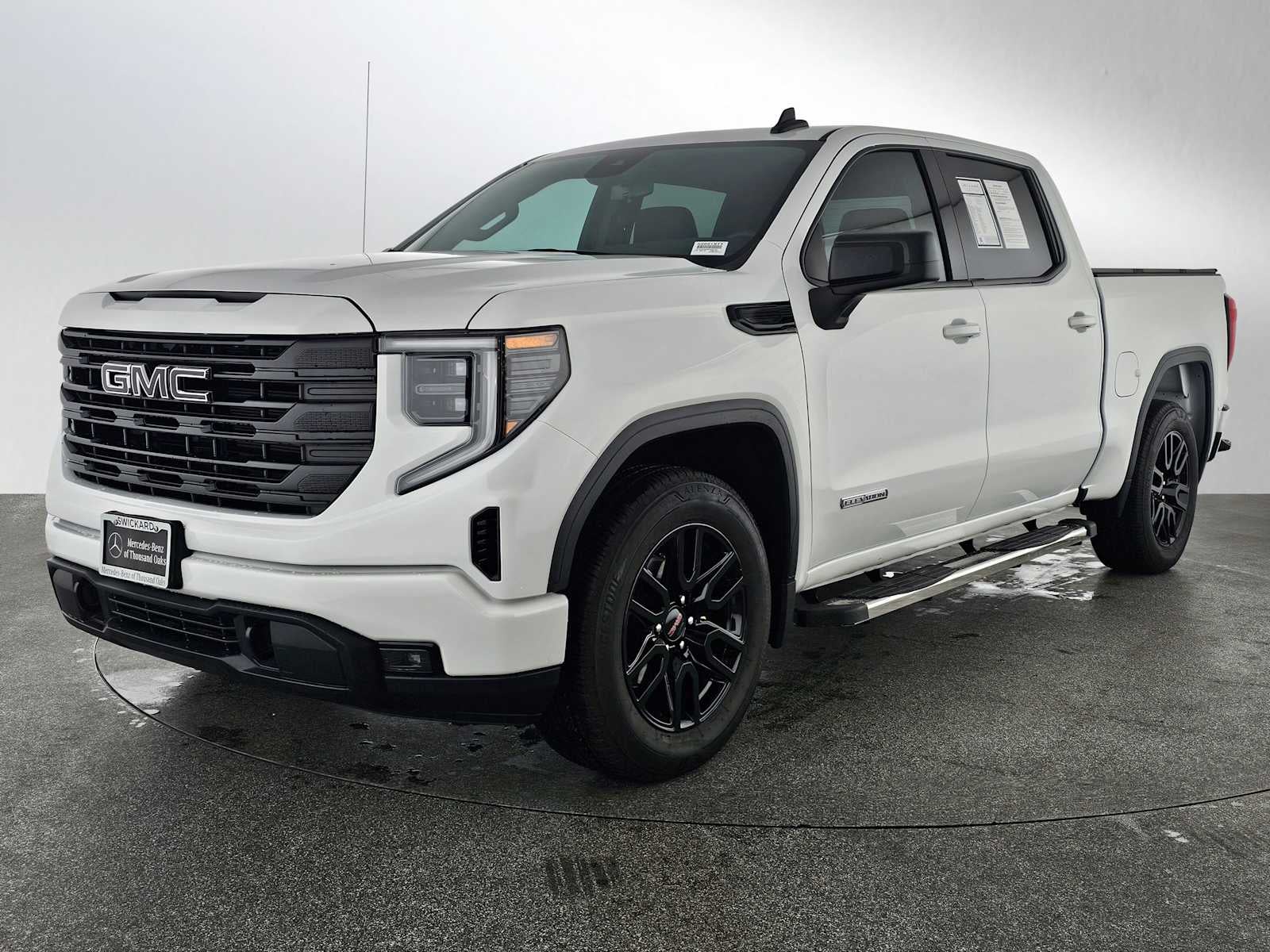 2024 GMC Sierra 1500 Elevation