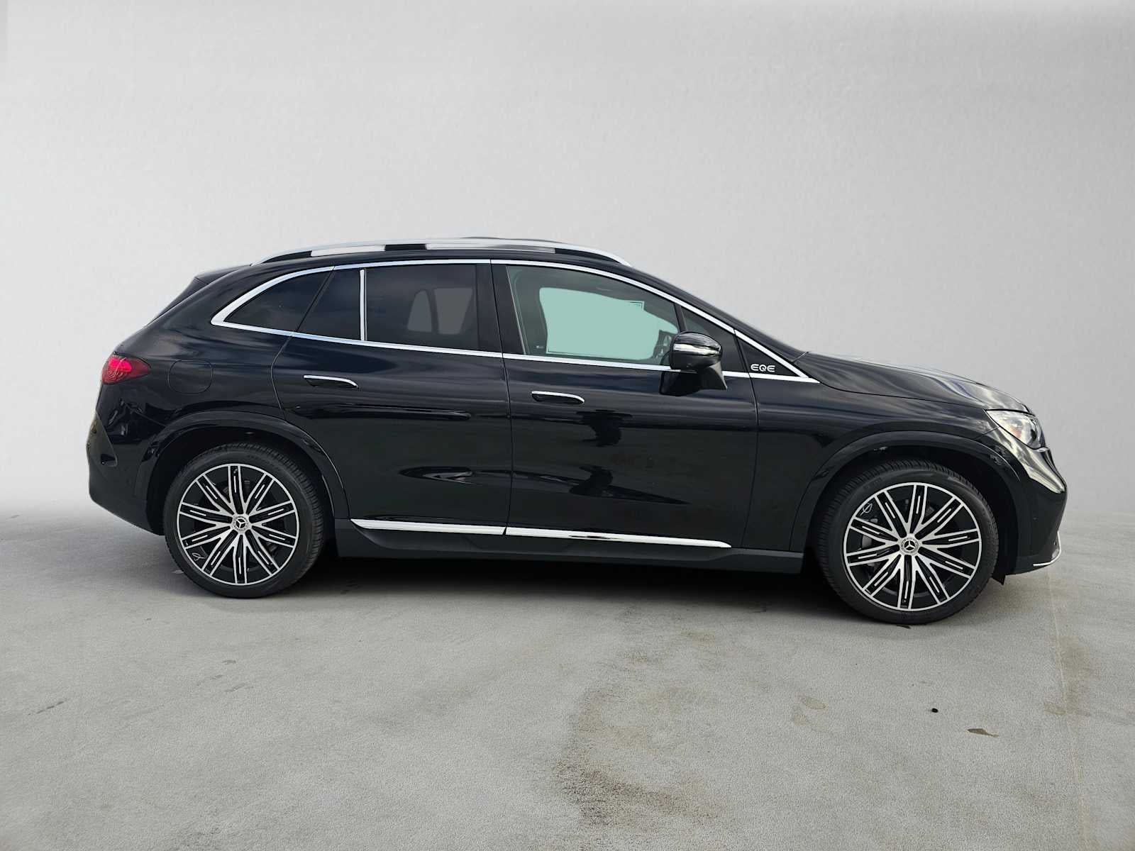 2027 Mercedes-Benz EQE 320 4MATIC® SUV