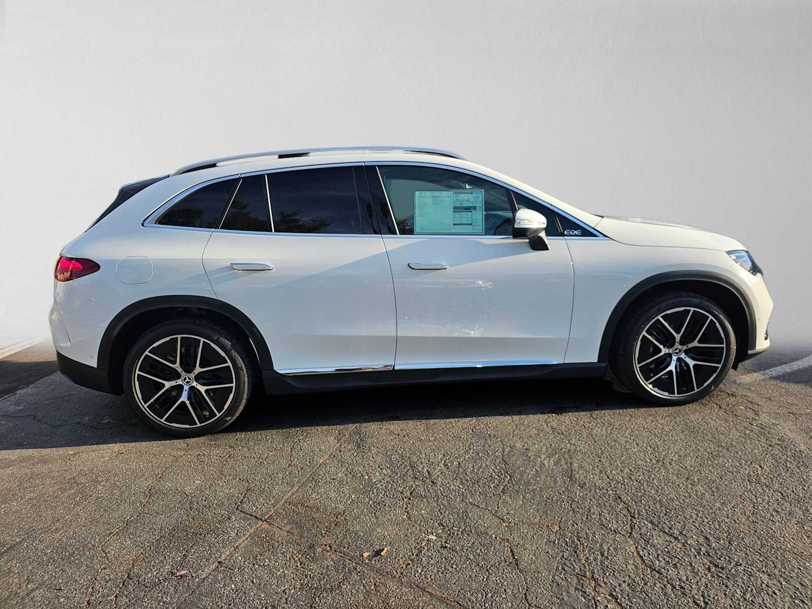 2027 Mercedes-Benz EQE 320 4MATIC® SUV