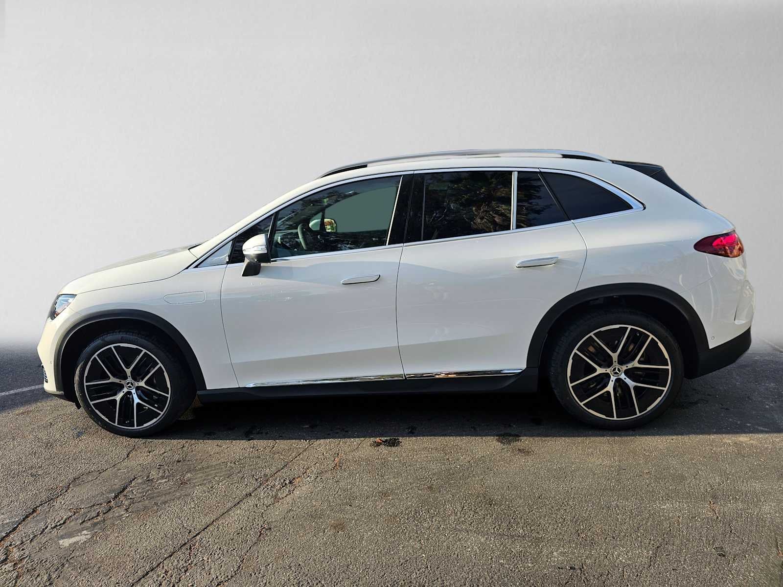 2027 Mercedes-Benz EQE 320 4MATIC® SUV
