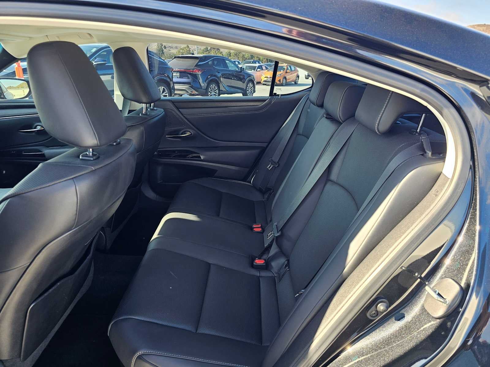 2022 Lexus ES 300h ES 300h