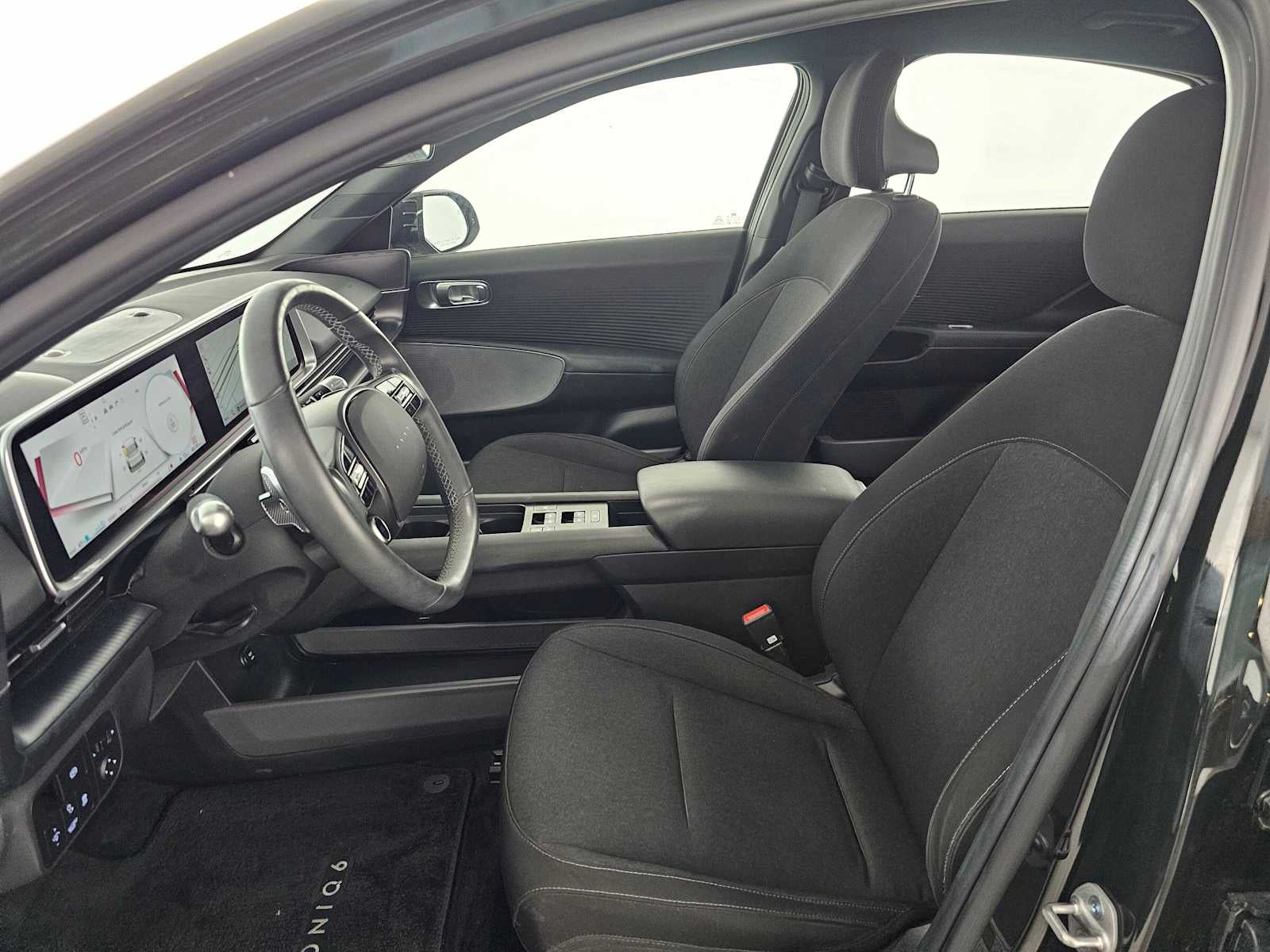 2023 Hyundai IONIQ 6 SE Standard Range