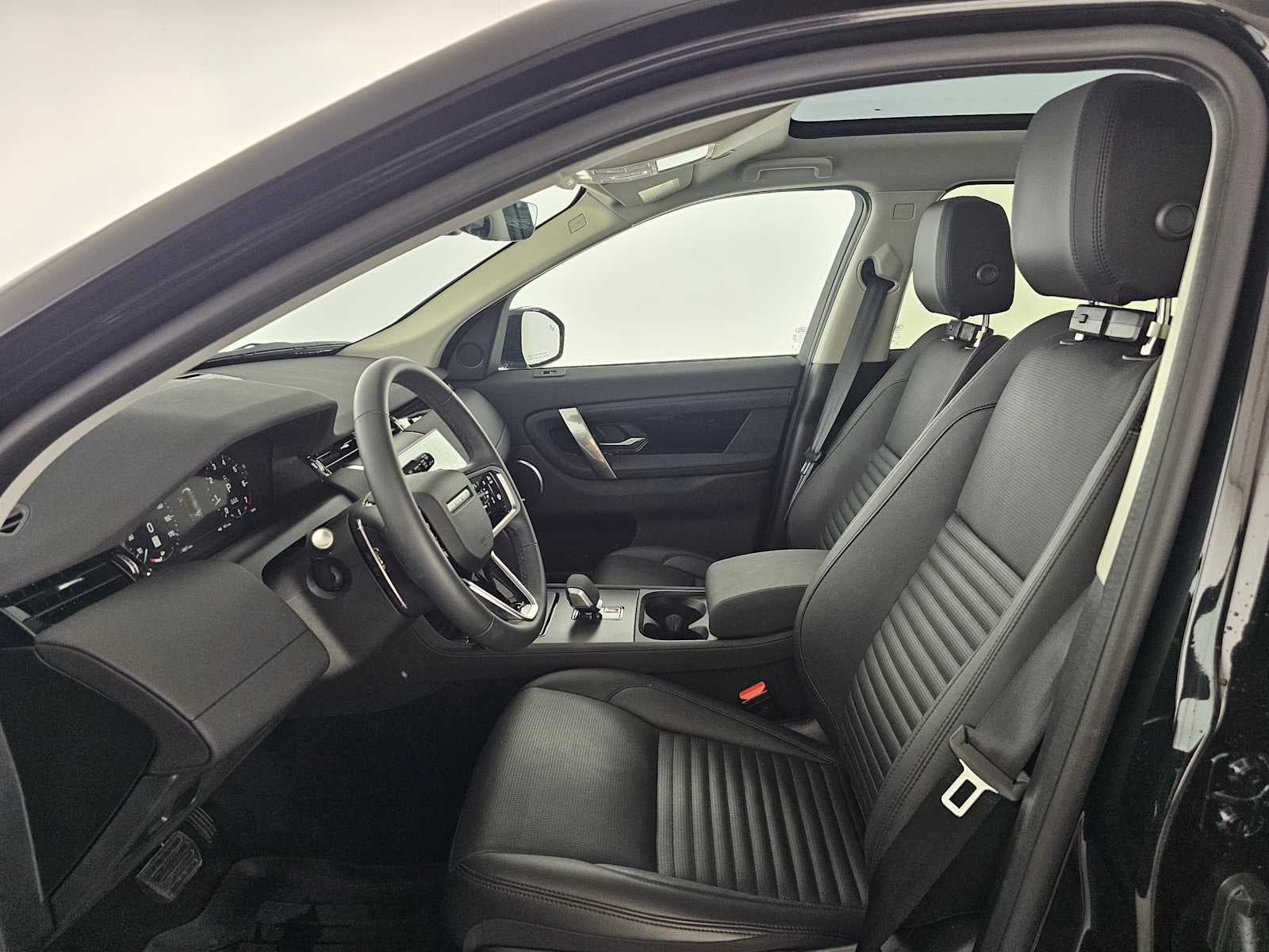 2025 Land Rover Discovery Sport S