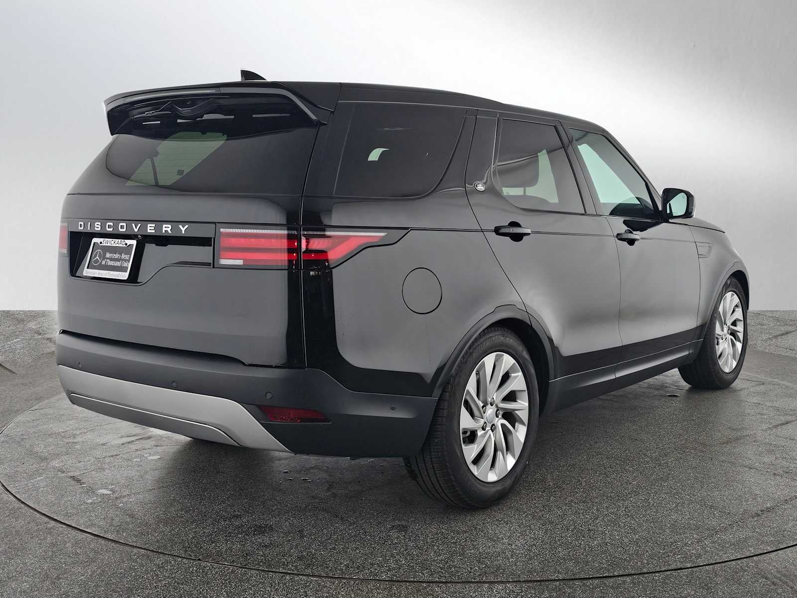 2025 Land Rover Discovery S
