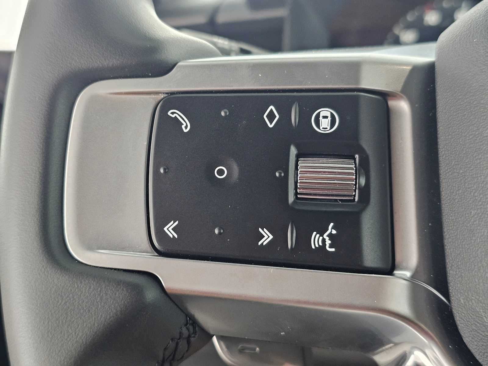 2025 Land Rover Discovery S