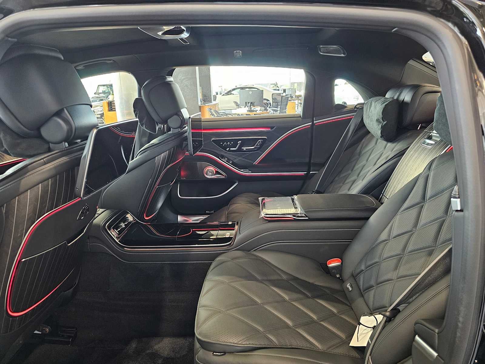 2026 Mercedes-Benz Maybach S 580 4MATIC® Sedan