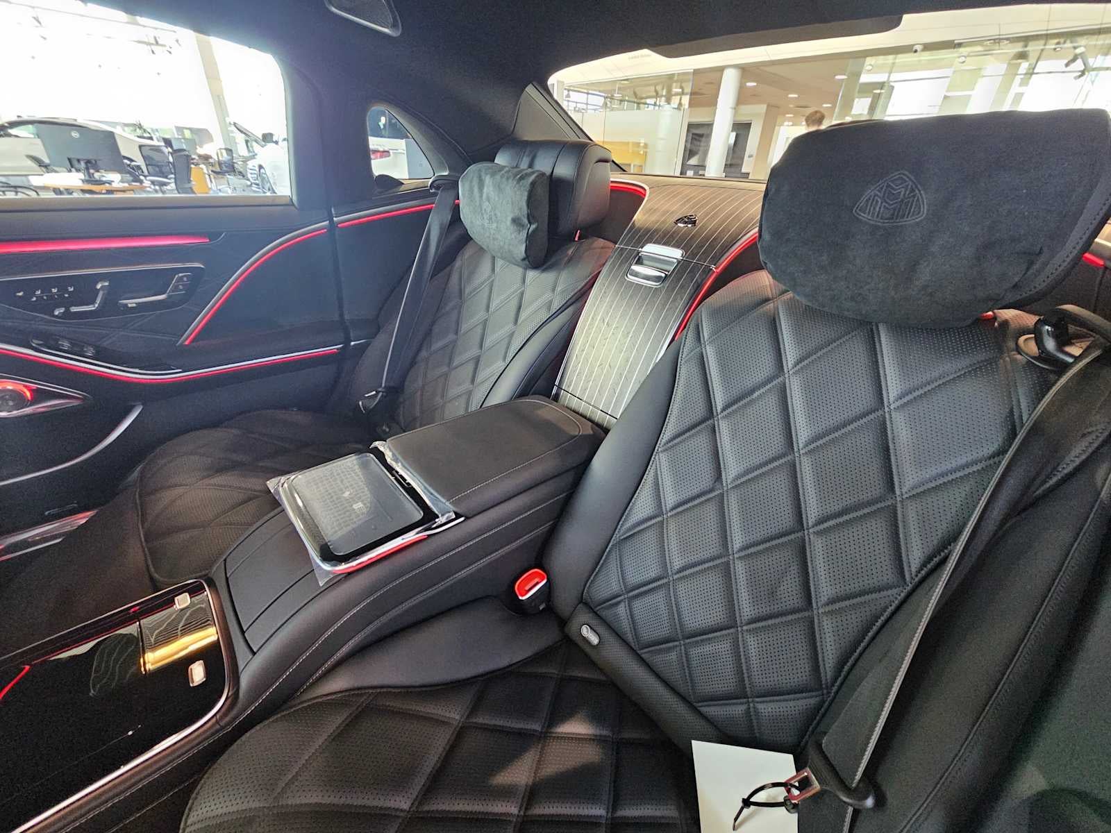 2026 Mercedes-Benz Maybach S 580 4MATIC® Sedan