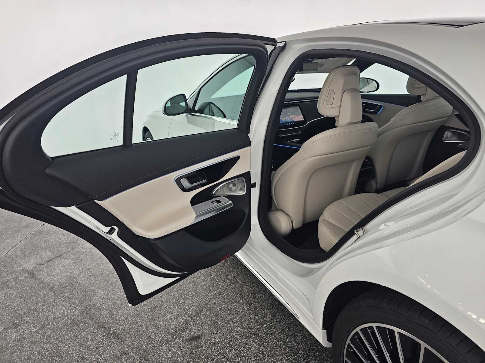 2027 Mercedes-Benz E 350 RWD Sedan