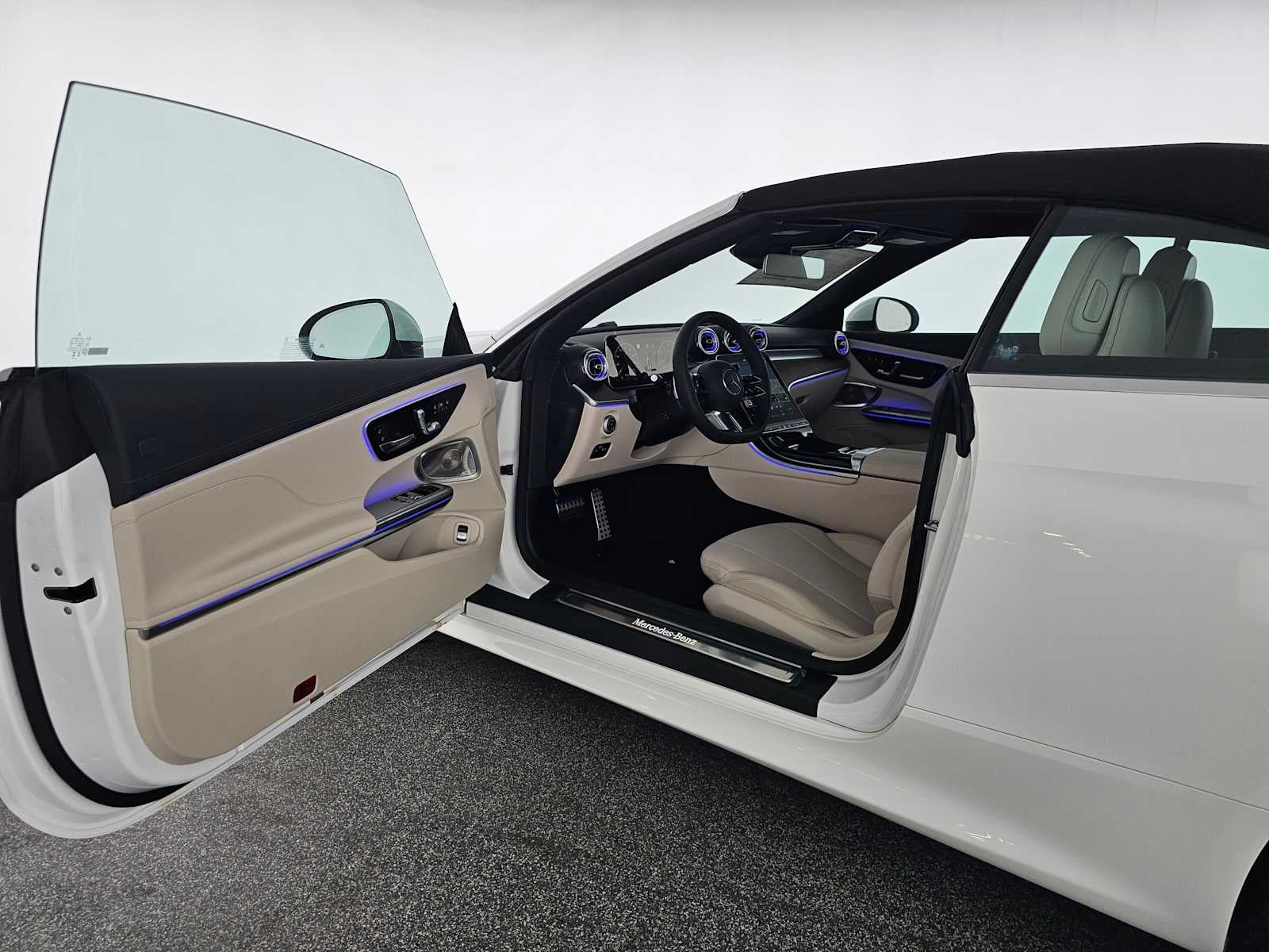 2027 Mercedes-Benz CLE 300 4MATIC® Cabriolet